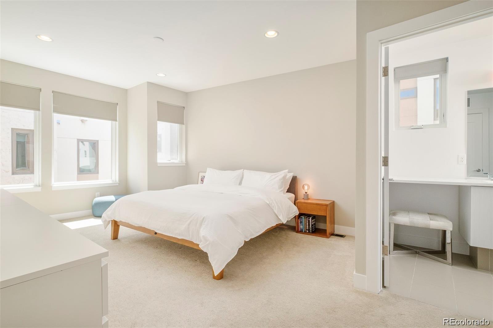 MLS Image #21 for 1945 w 34th avenue,denver, Colorado