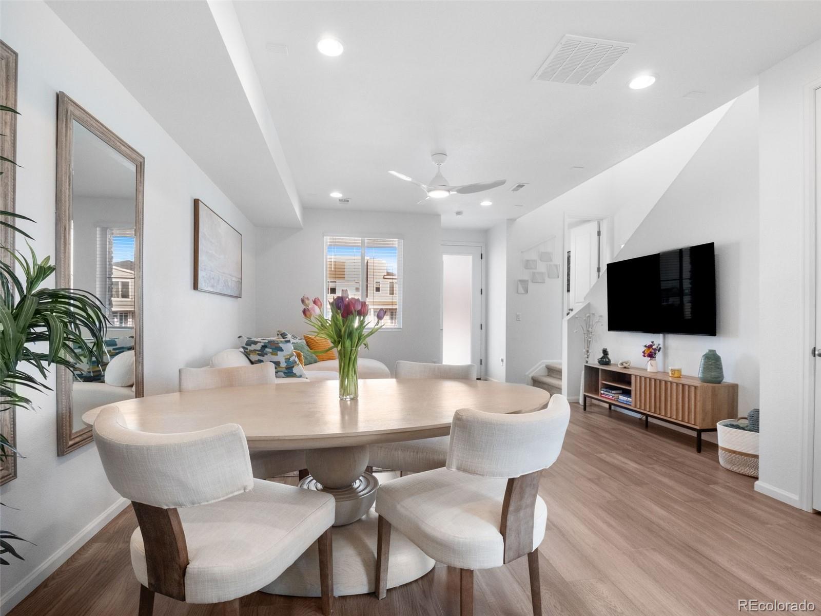 MLS Image #14 for 27436 e archer avenue,aurora, Colorado