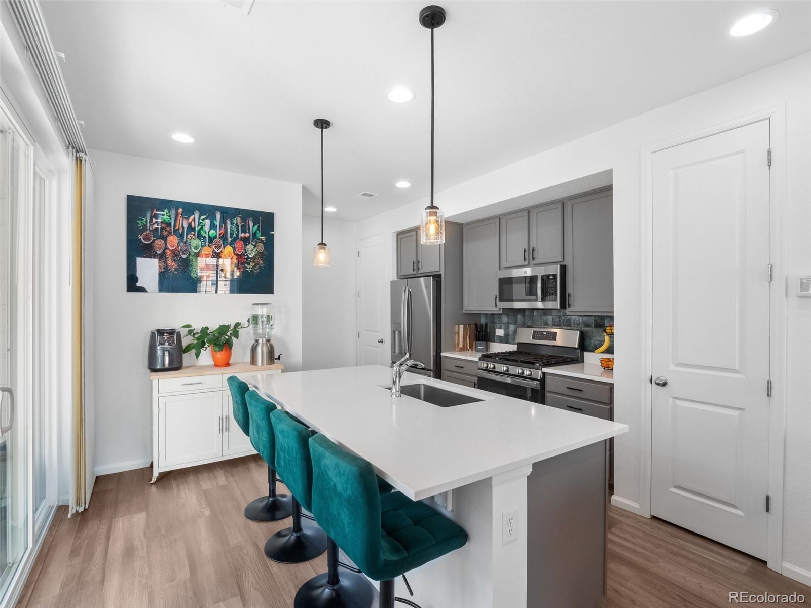 MLS Image #8 for 27436 e archer avenue,aurora, Colorado
