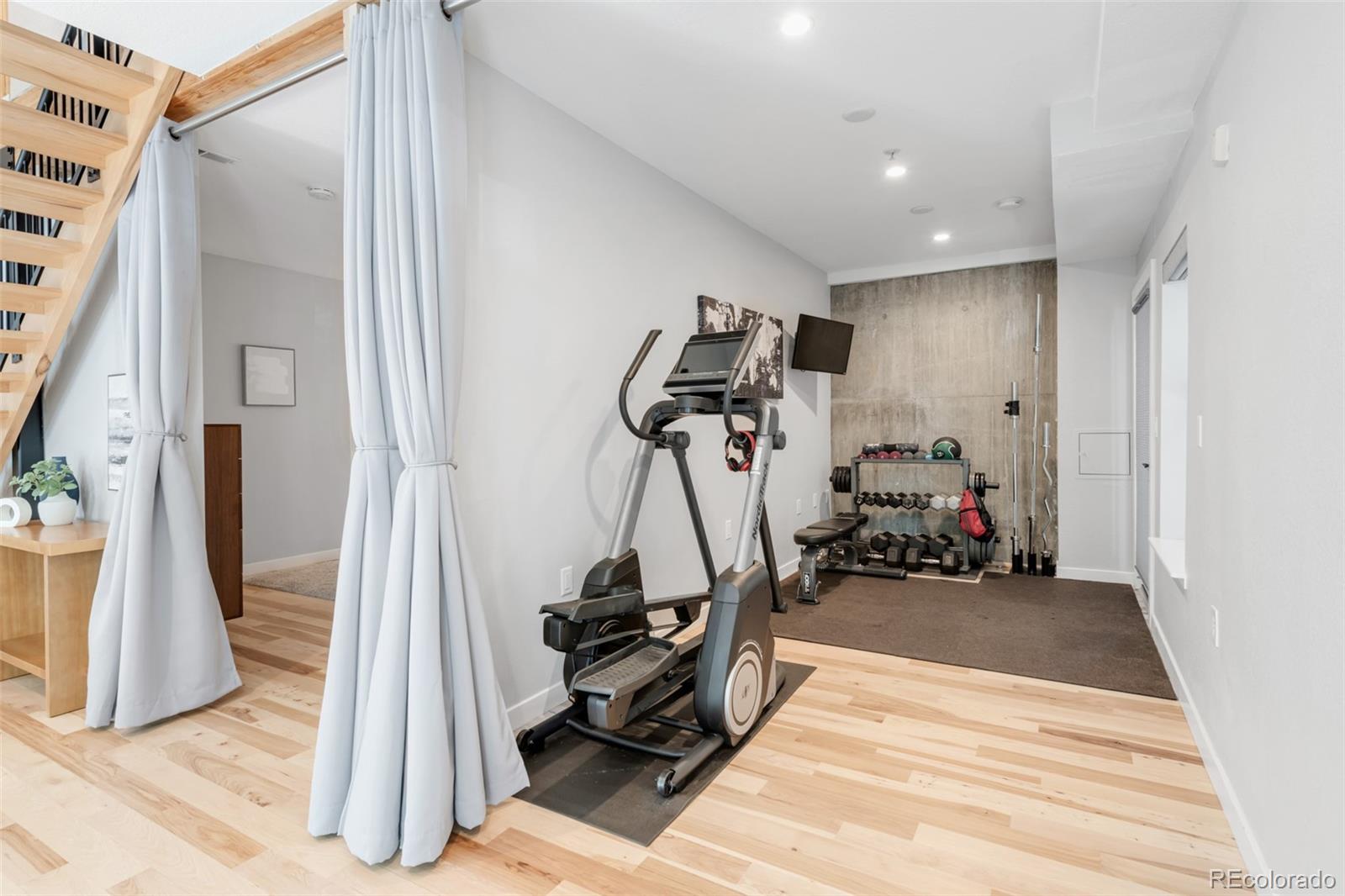 MLS Image #12 for 3295  blake street 102,denver, Colorado