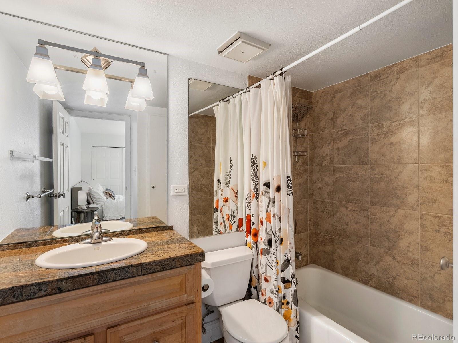 MLS Image #12 for 1313 n williams street,denver, Colorado
