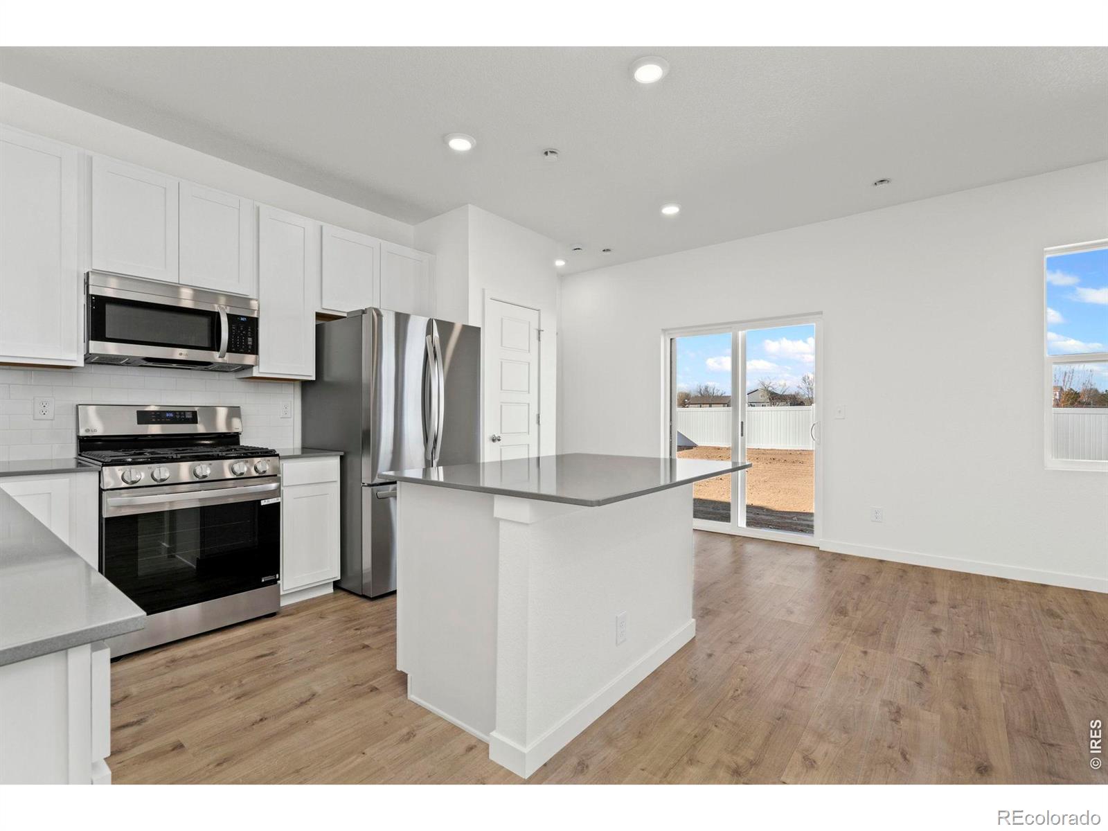 MLS Image #3 for 3809  lake clark street,evans, Colorado