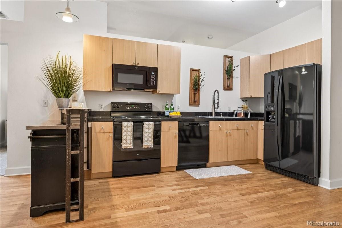 MLS Image #5 for 5677 s park place 103,greenwood village, Colorado