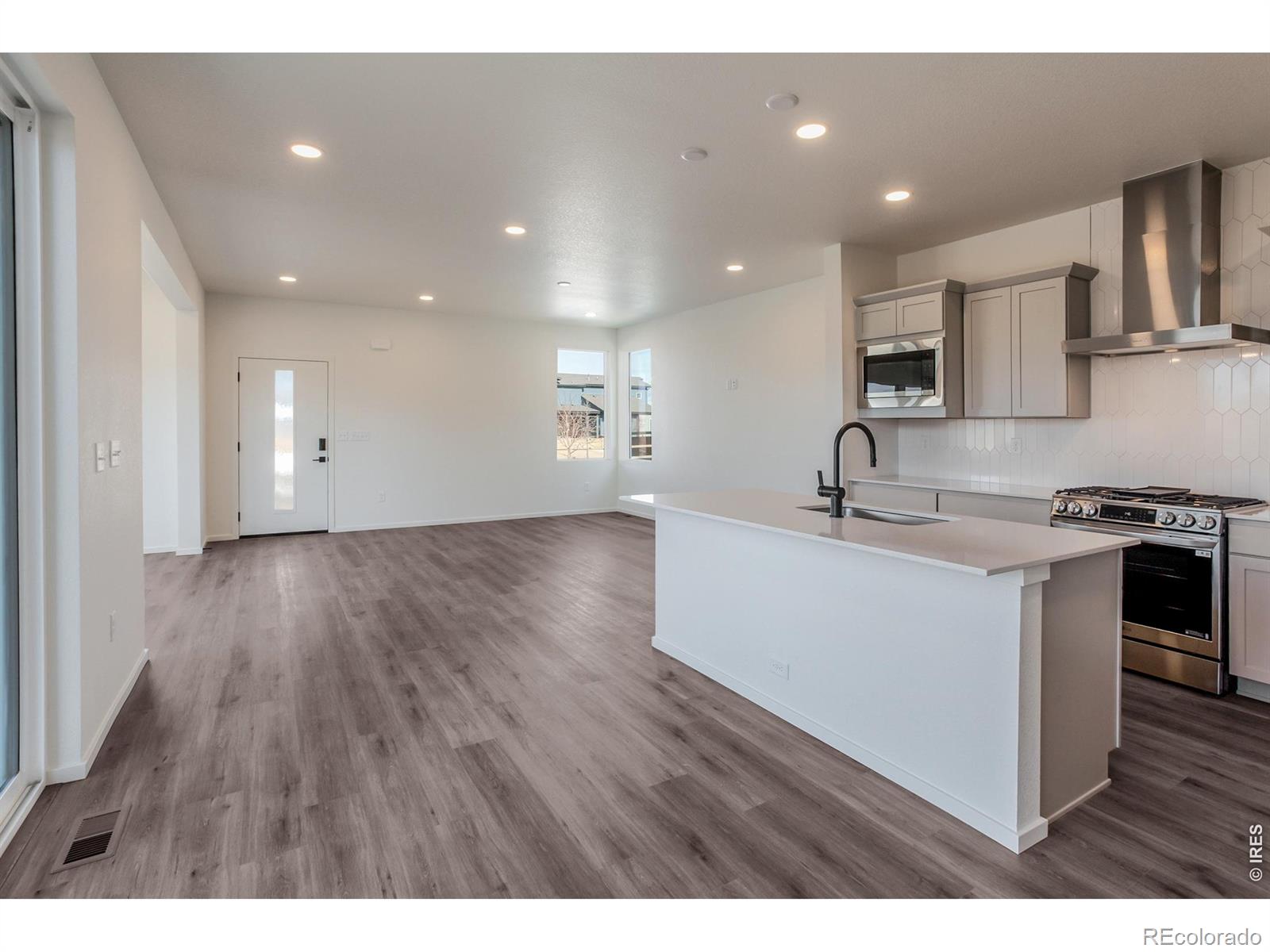 MLS Image #7 for 5701  stone fly drive,timnath, Colorado