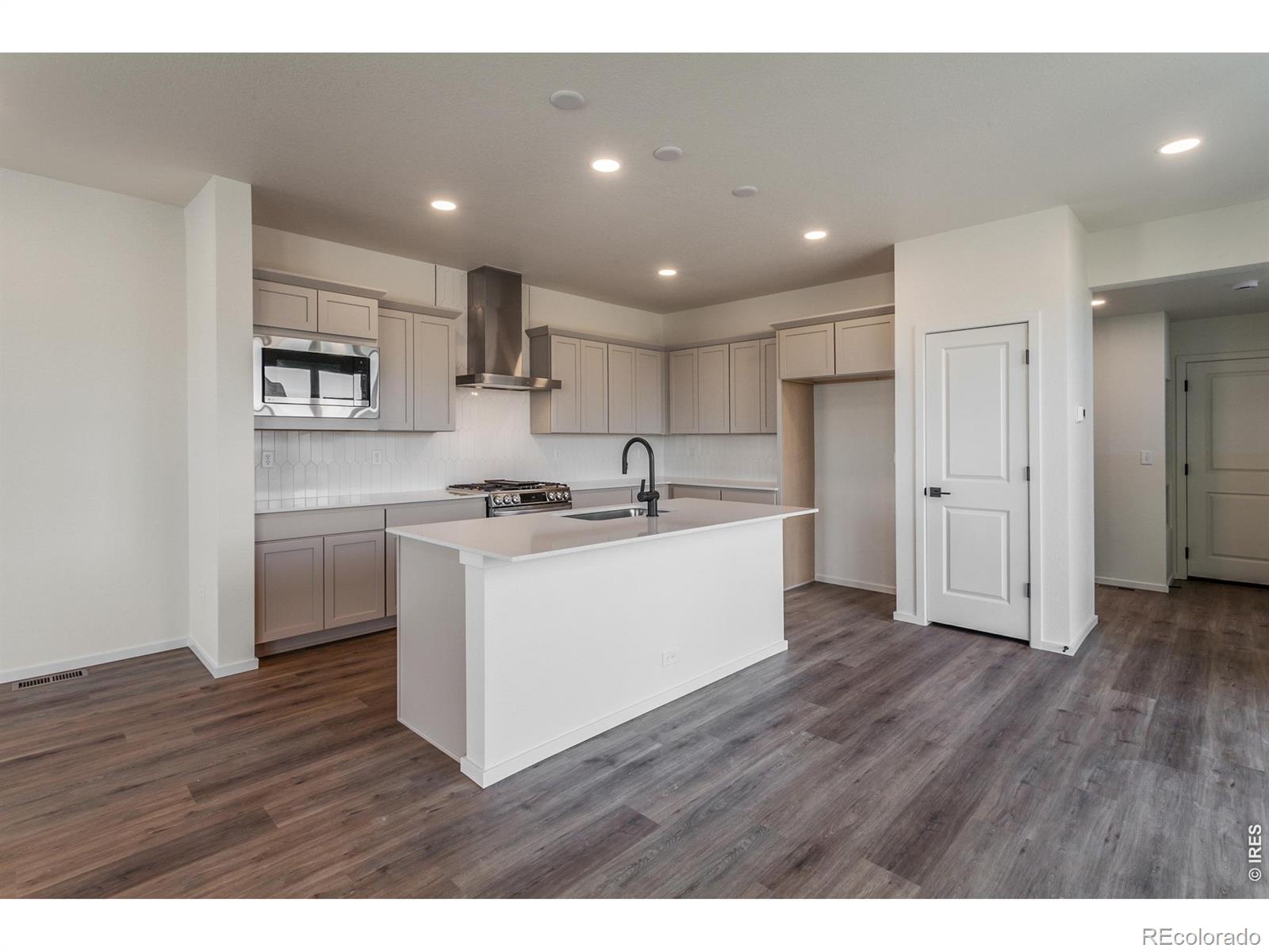 MLS Image #9 for 5701  stone fly drive,timnath, Colorado