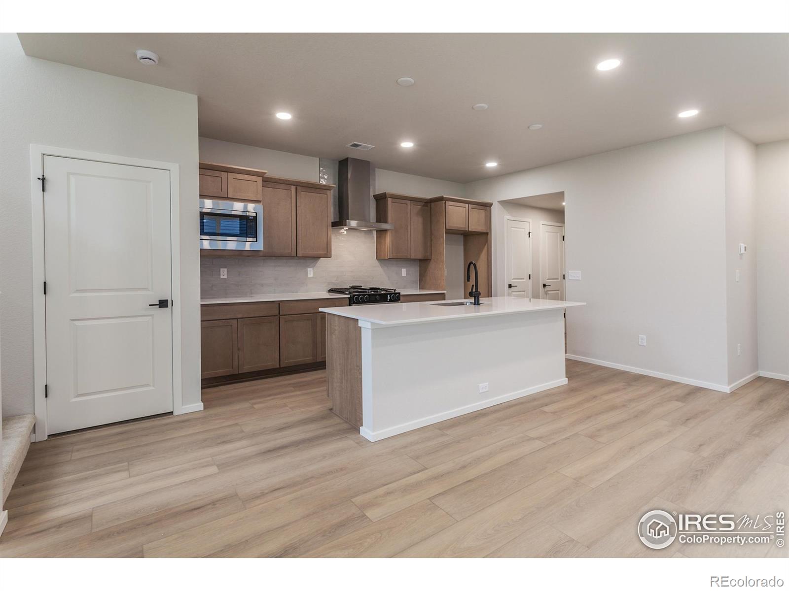 MLS Image #8 for 6117  saddle horn drive,timnath, Colorado