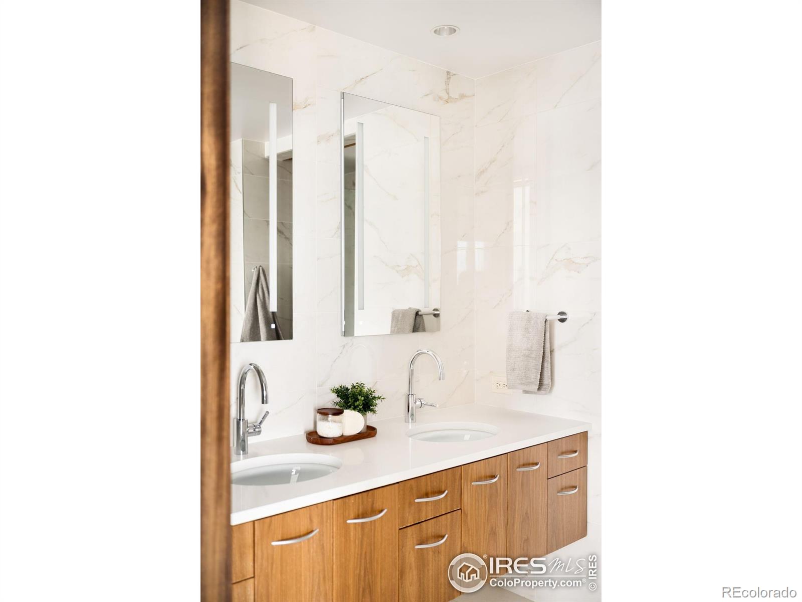 MLS Image #18 for 1133  14th street,denver, Colorado