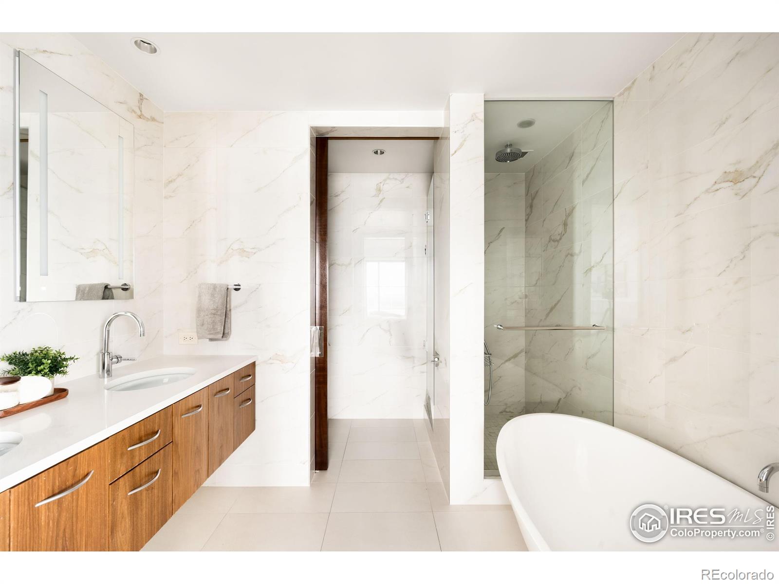 MLS Image #19 for 1133  14th street,denver, Colorado