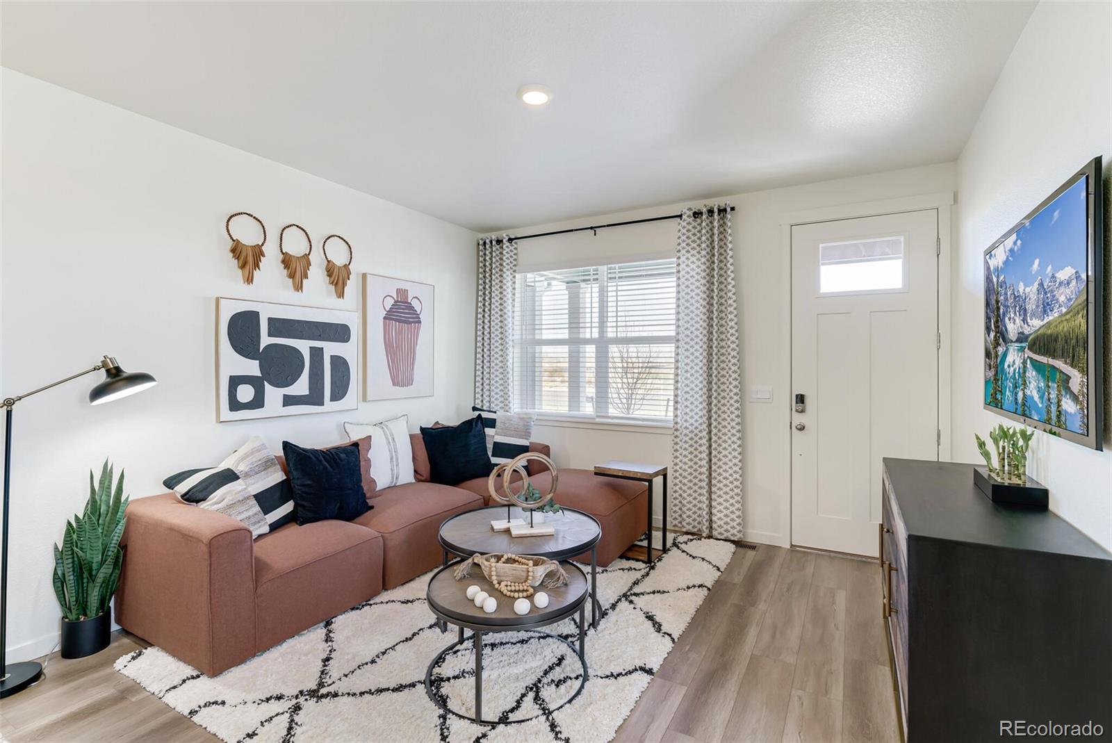 MLS Image #4 for 9874  argonne street,commerce city, Colorado