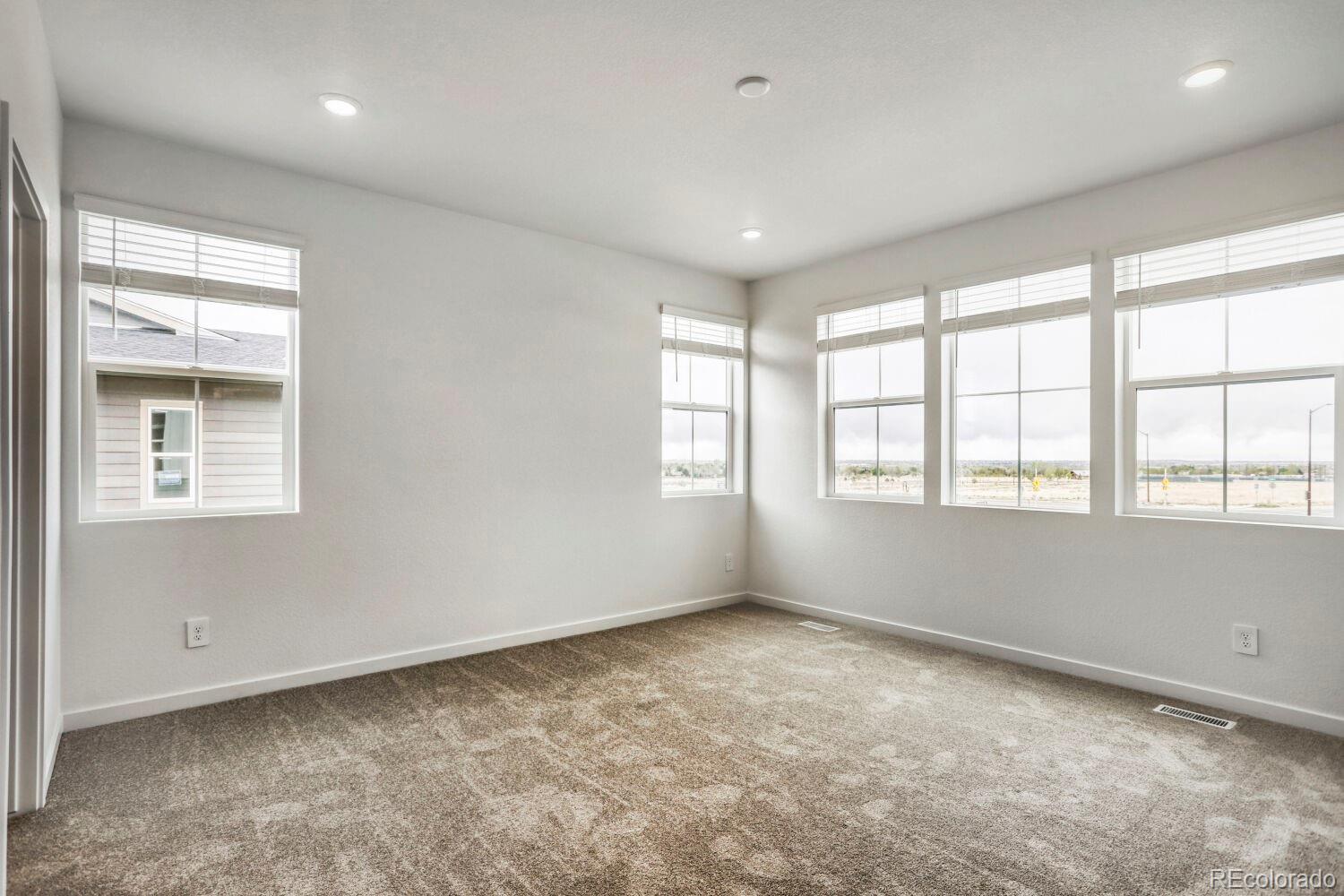 MLS Image #5 for 3067  gladstone avenue,loveland, Colorado