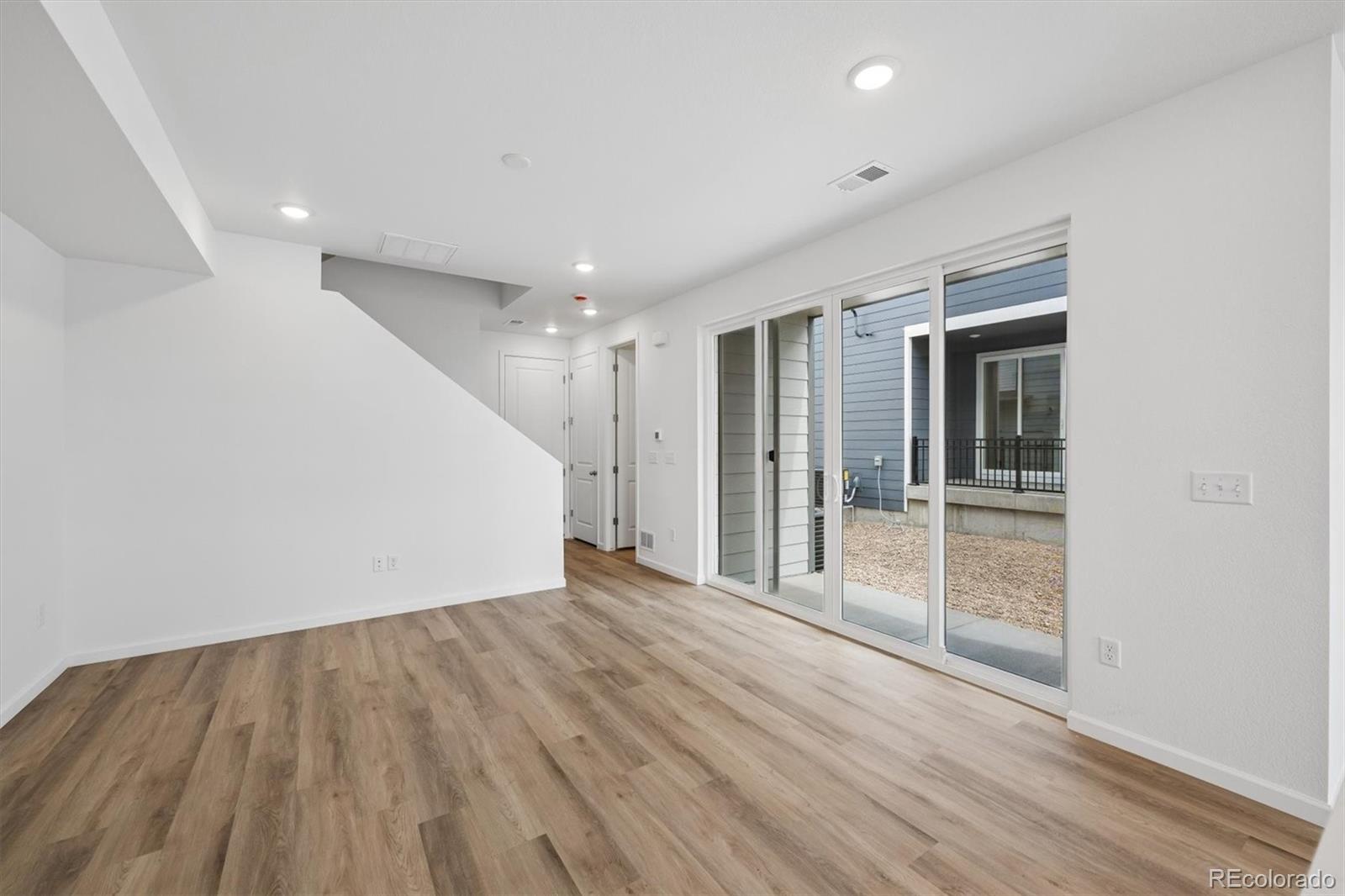 MLS Image #10 for 21361 e 67th avenue,aurora, Colorado
