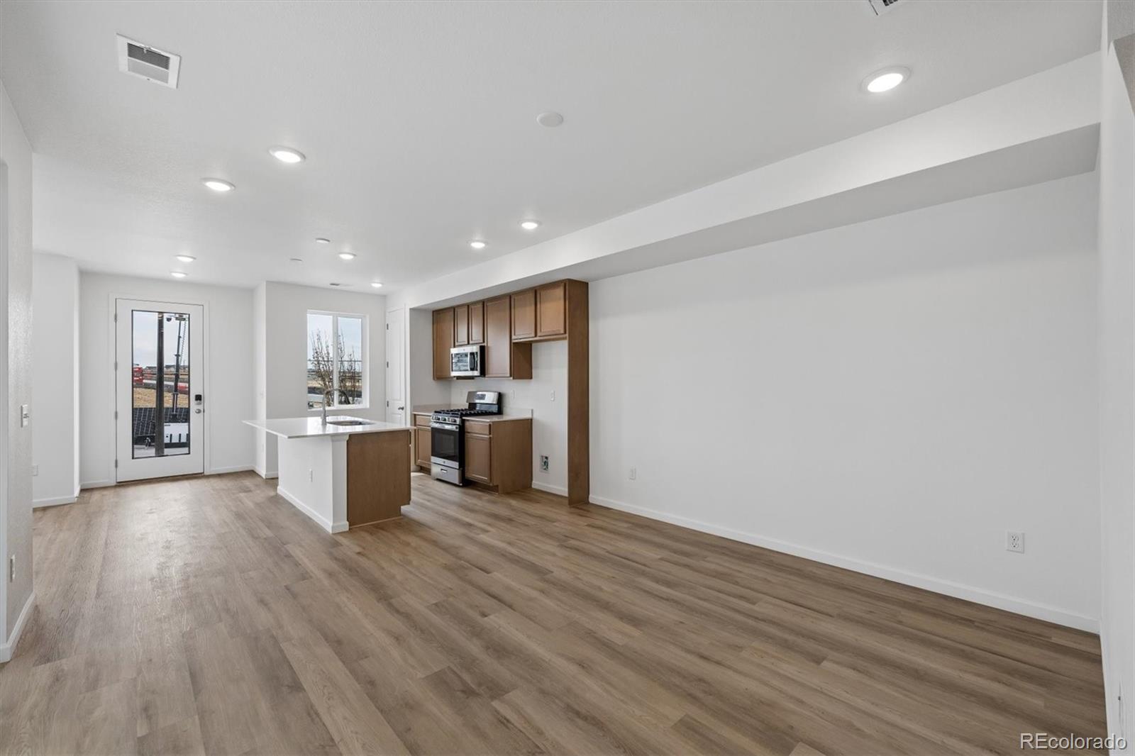 MLS Image #11 for 21361 e 67th avenue,aurora, Colorado