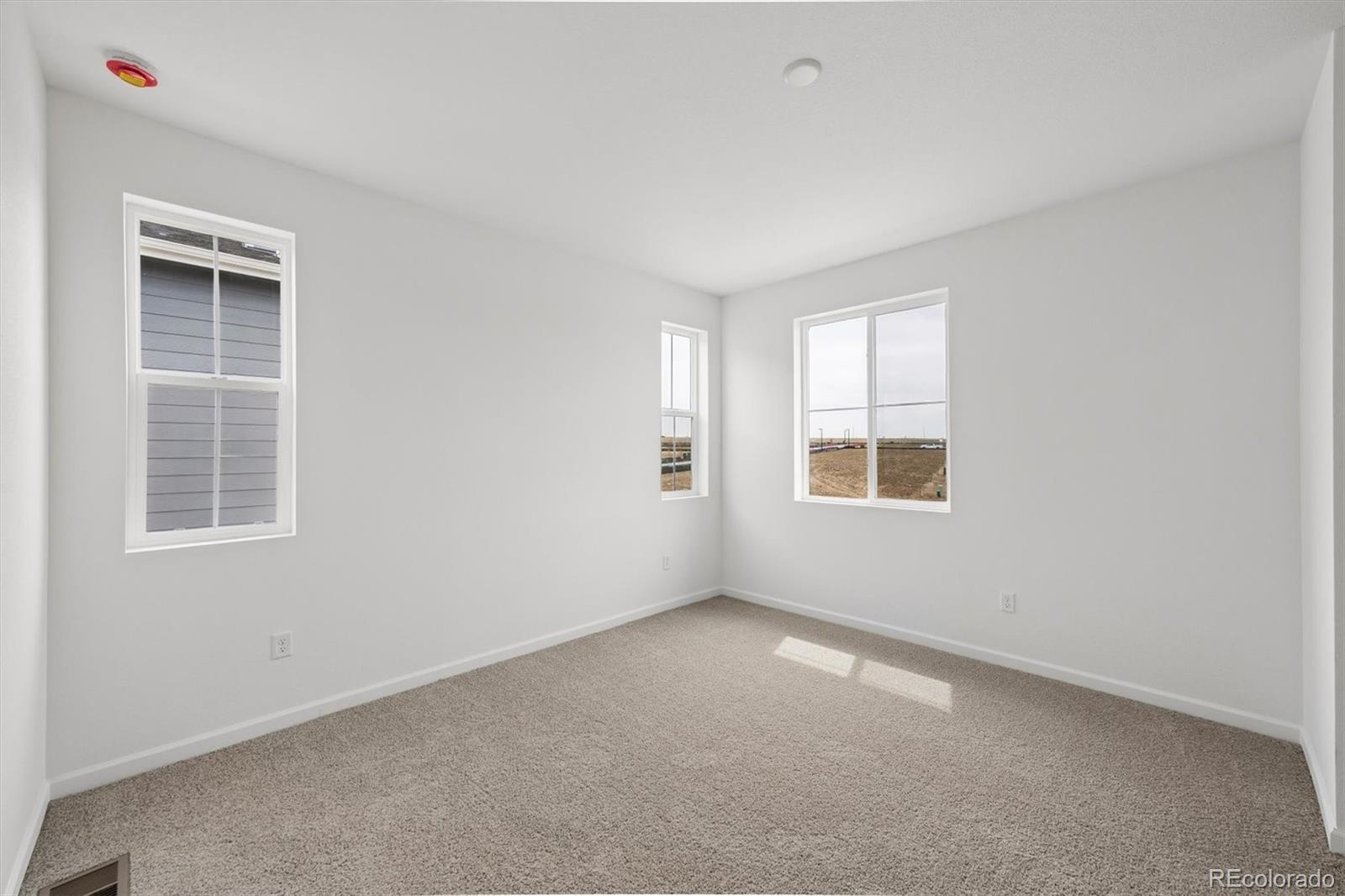 MLS Image #16 for 21361 e 67th avenue,aurora, Colorado