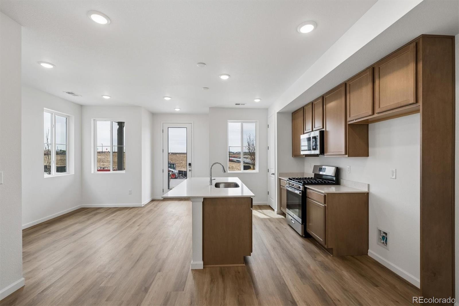 MLS Image #4 for 21361 e 67th avenue,aurora, Colorado