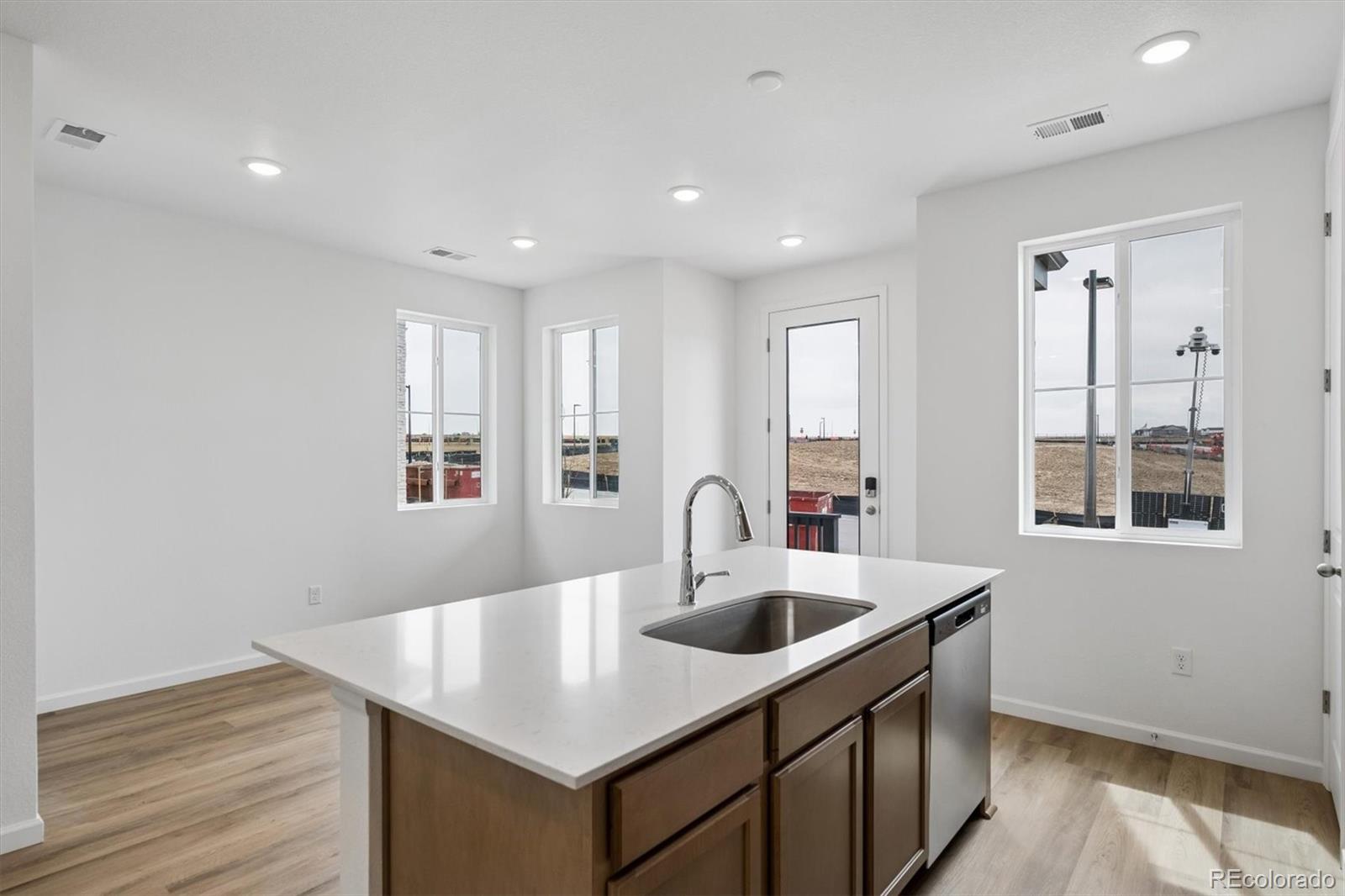 MLS Image #5 for 21361 e 67th avenue,aurora, Colorado