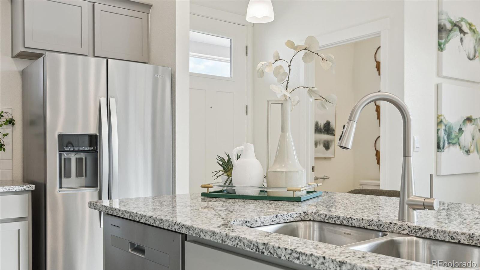 MLS Image #5 for 9872  argonne street,commerce city, Colorado