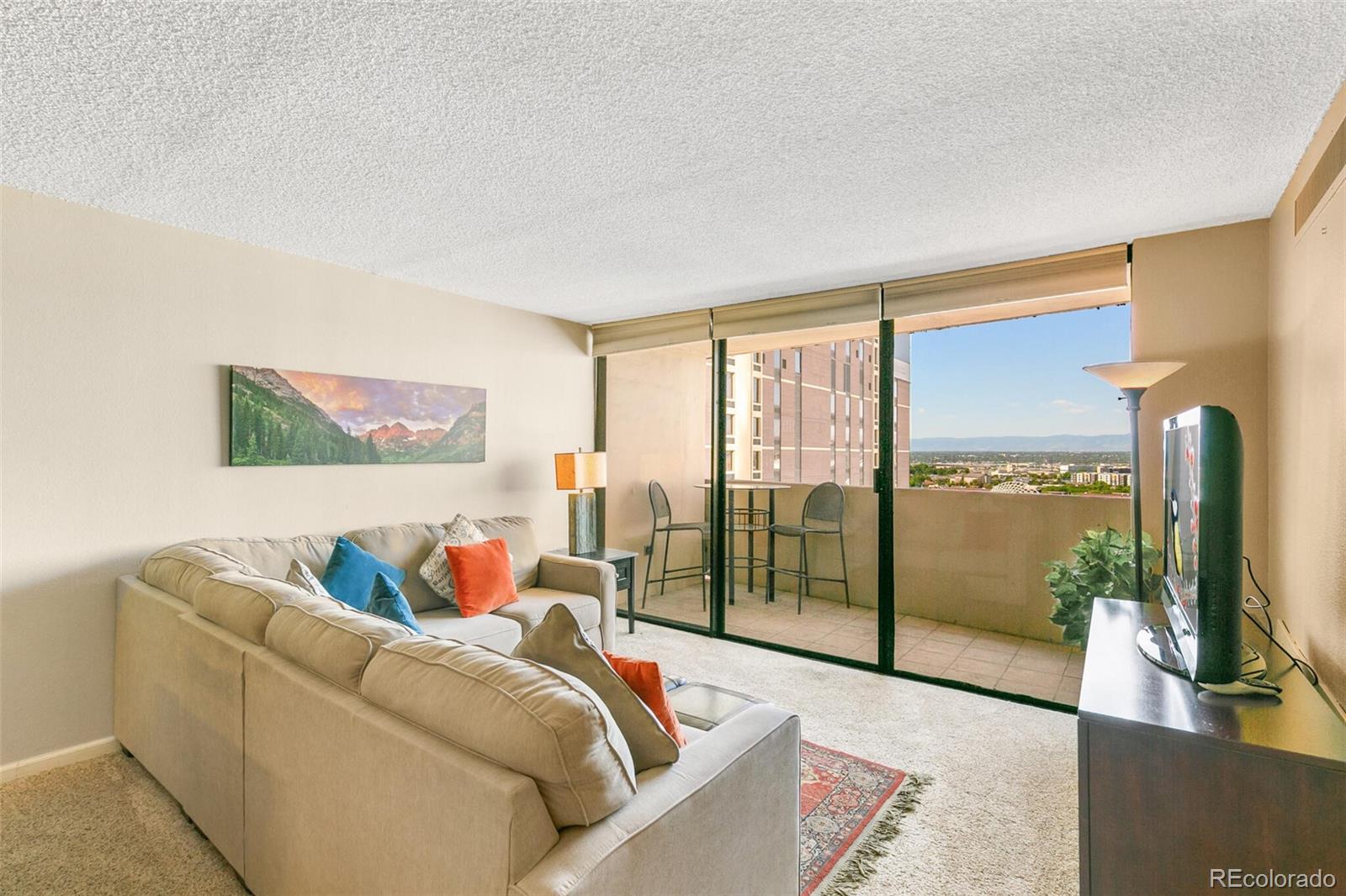 MLS Image #3 for 1020  15th street 16a,denver, Colorado