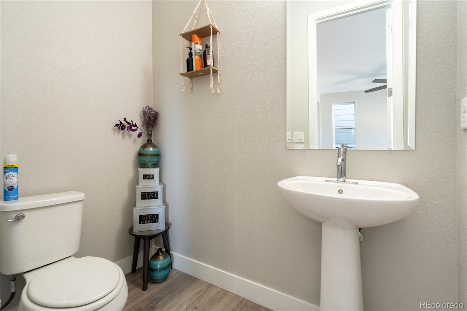 MLS Image #11 for 21420 e 61st drive,aurora, Colorado