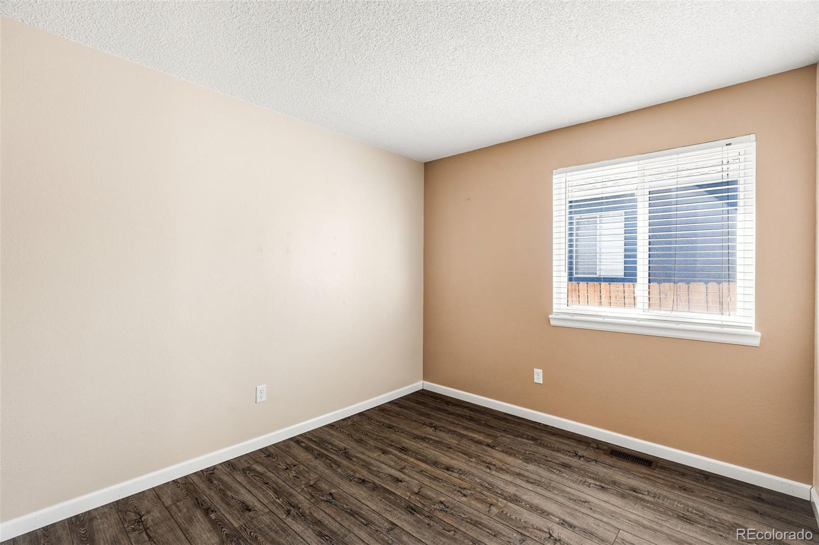 MLS Image #15 for 4581  malaya street,denver, Colorado