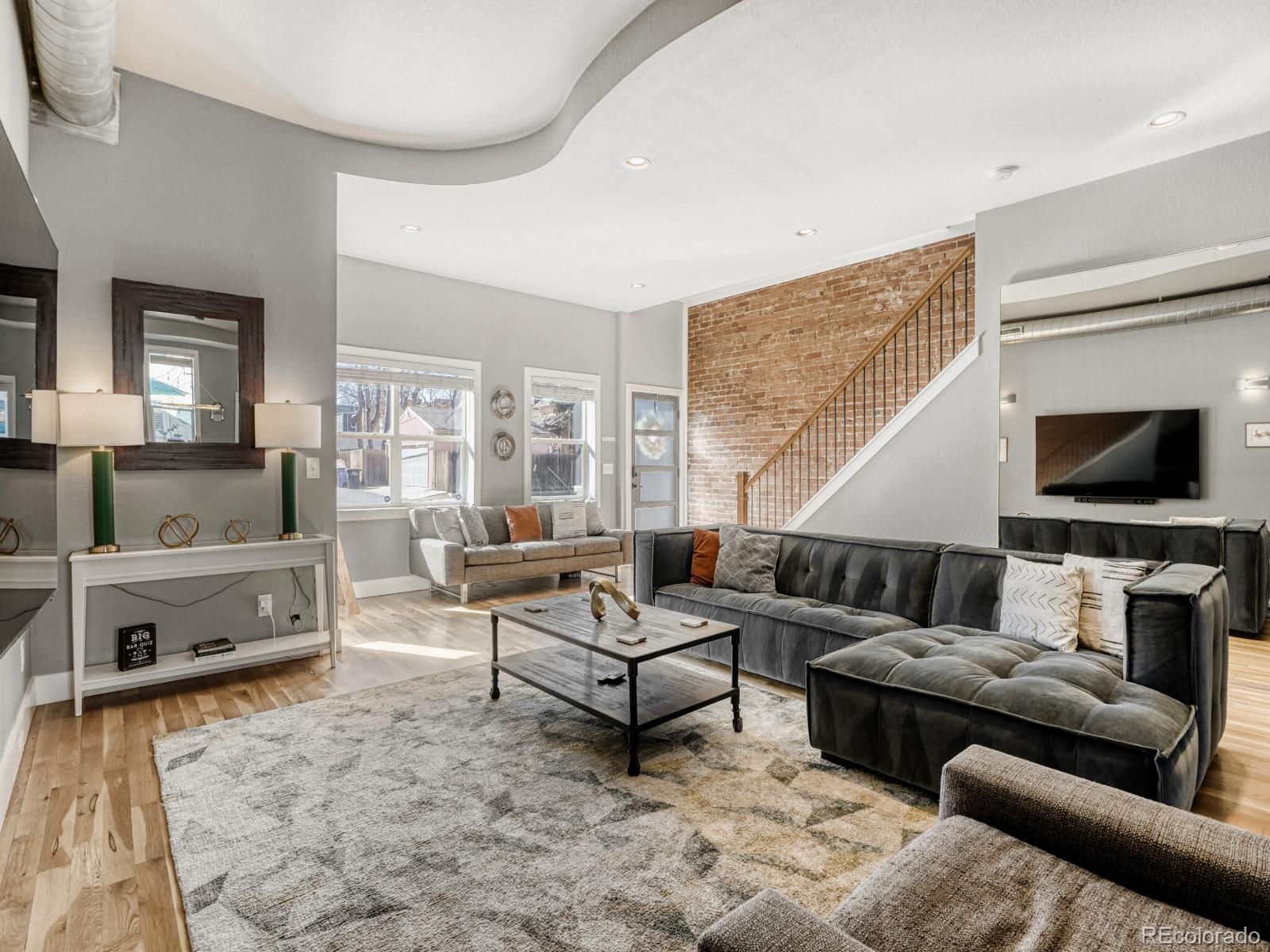 MLS Image #3 for 1521 e 29th avenue,denver, Colorado