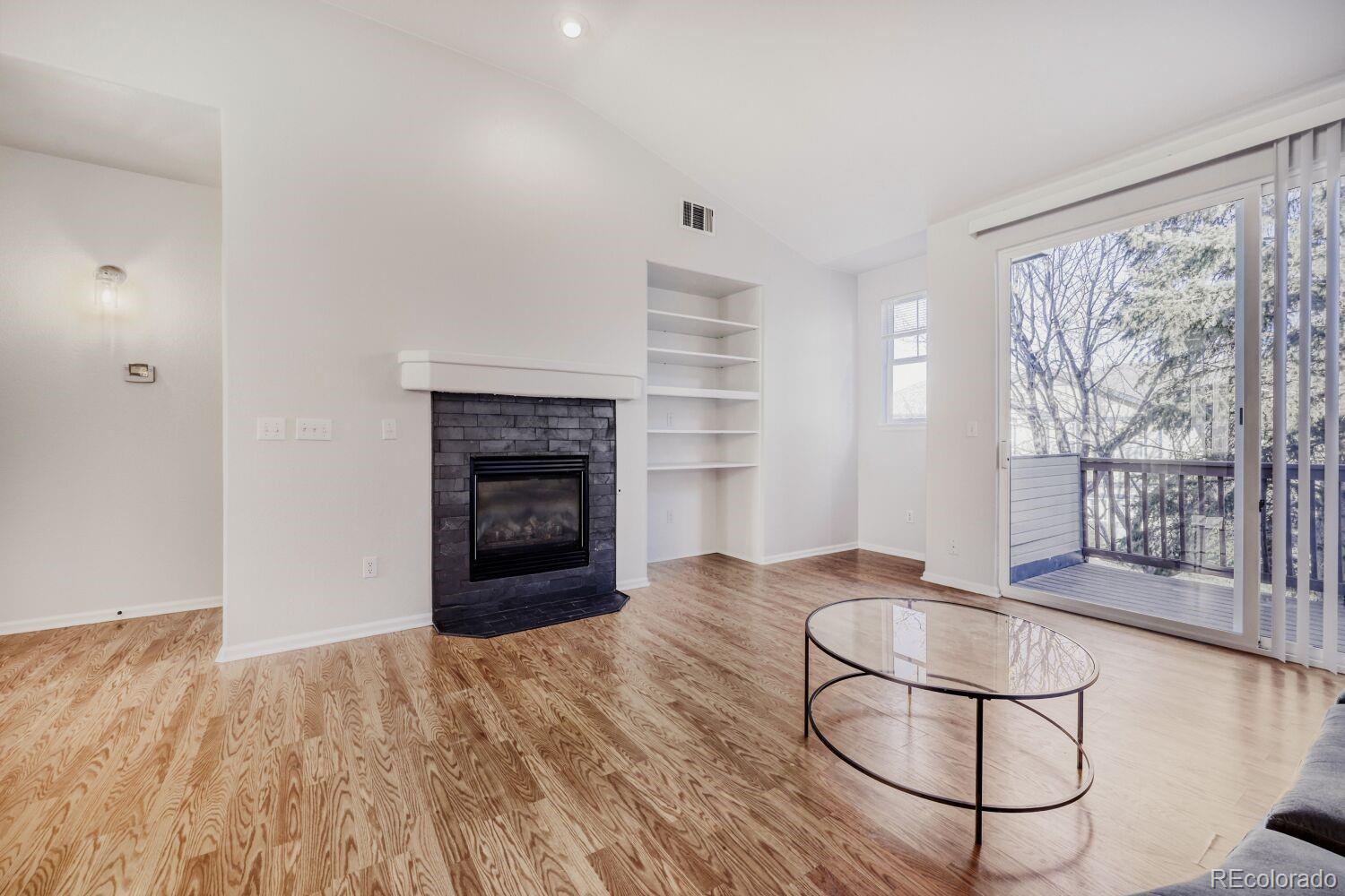 MLS Image #5 for 2154 s fulton circle,aurora, Colorado
