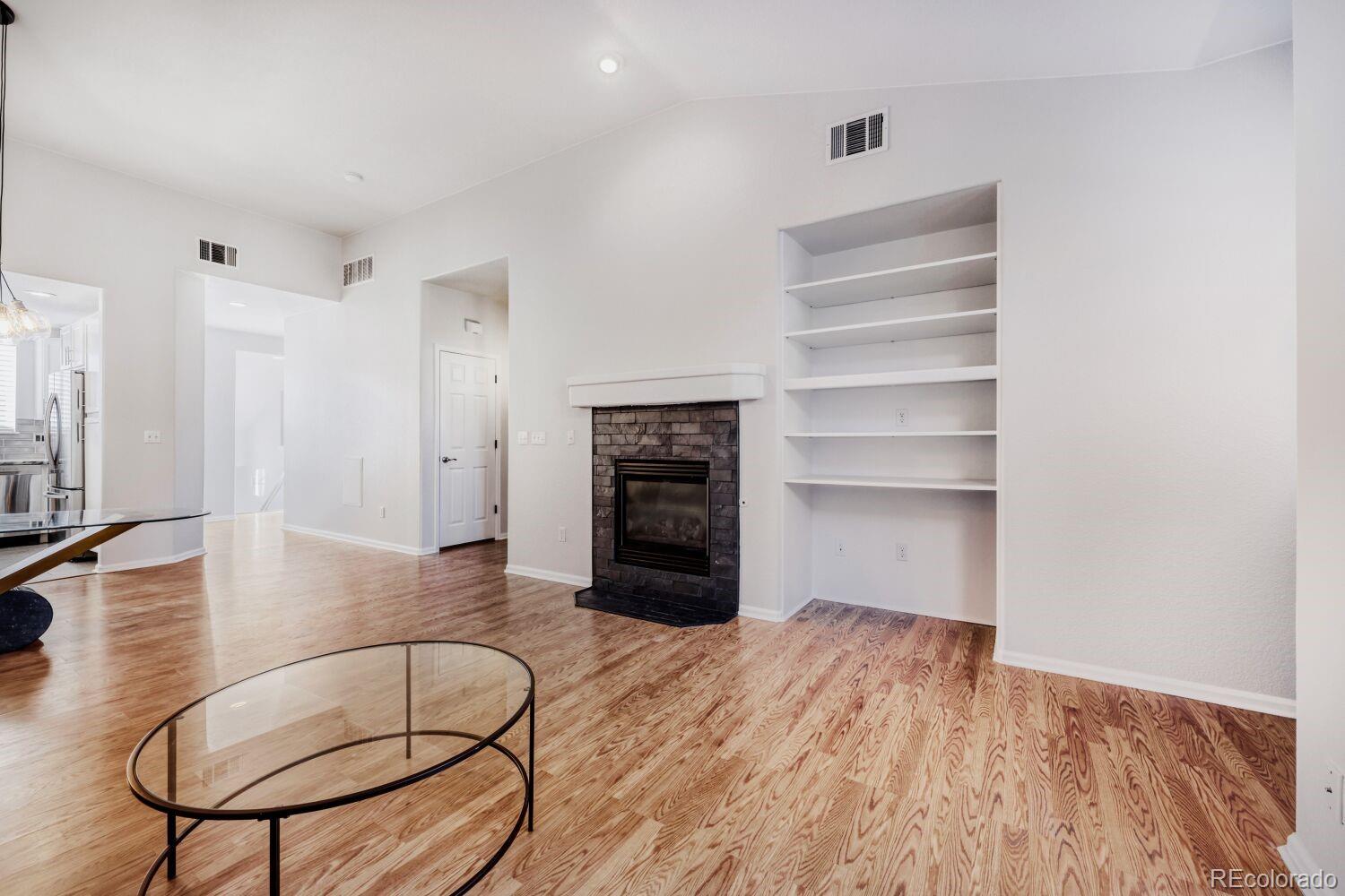 MLS Image #6 for 2154 s fulton circle,aurora, Colorado
