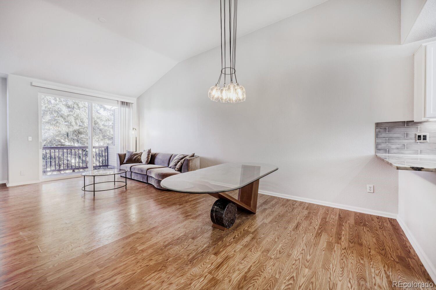 MLS Image #7 for 2154 s fulton circle,aurora, Colorado