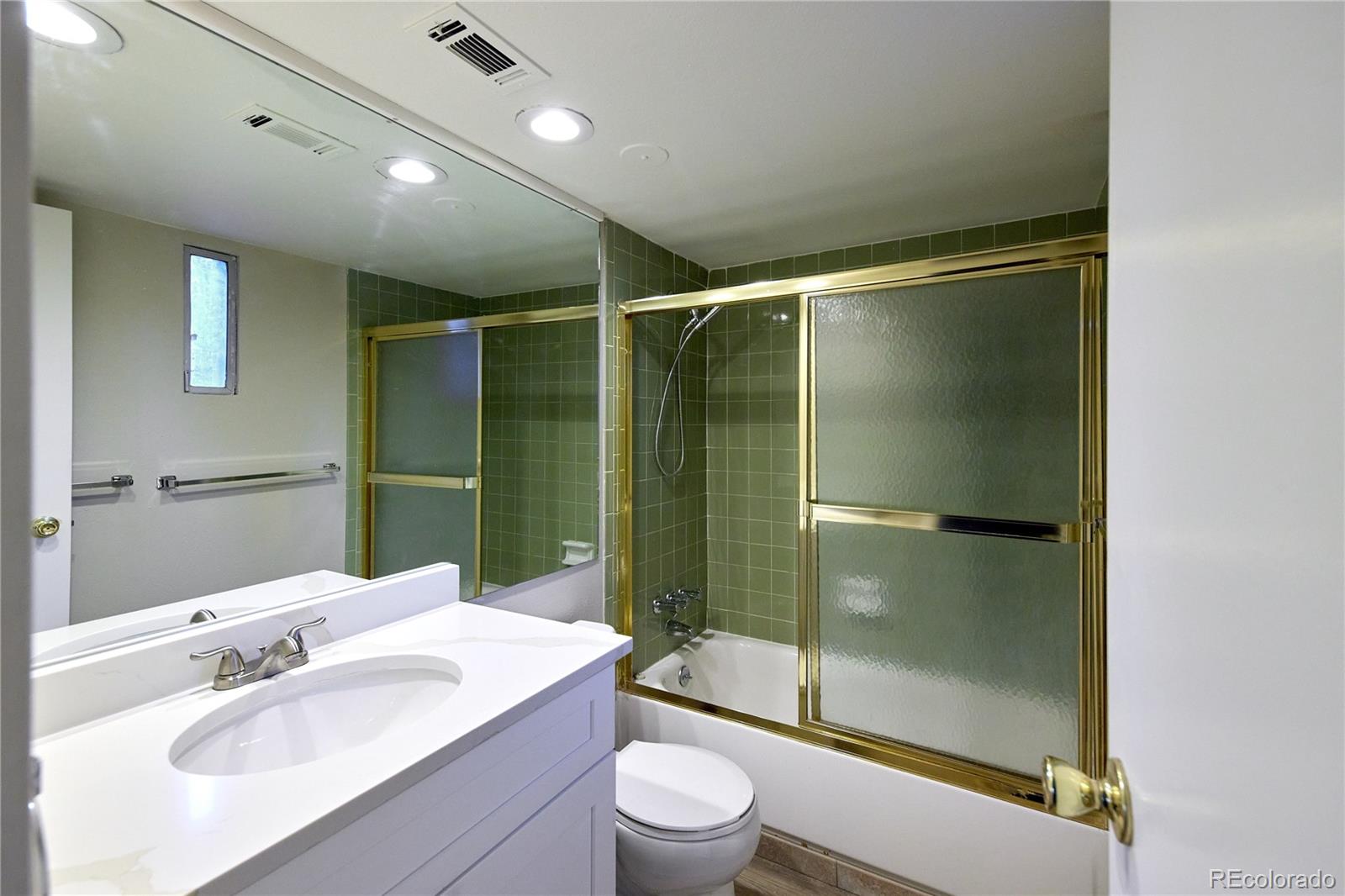 MLS Image #11 for 8060 e girard avenue,denver, Colorado