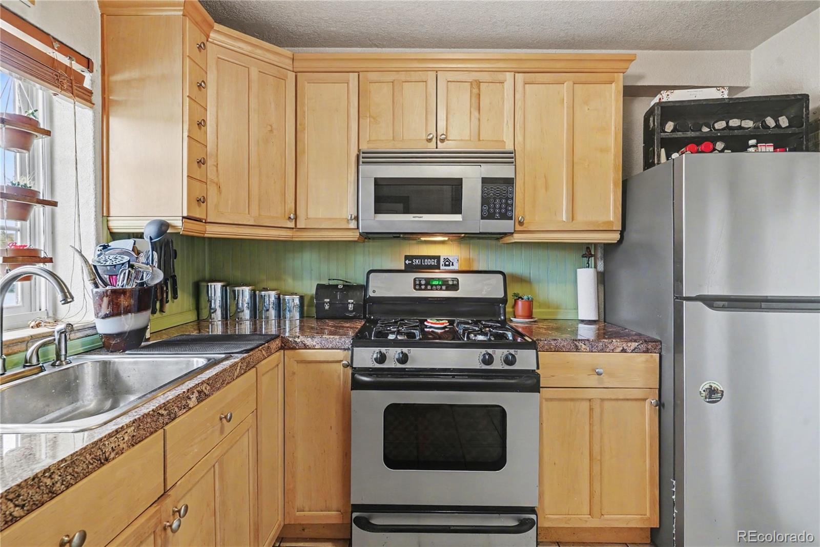 MLS Image #11 for 1481  ash street,denver, Colorado