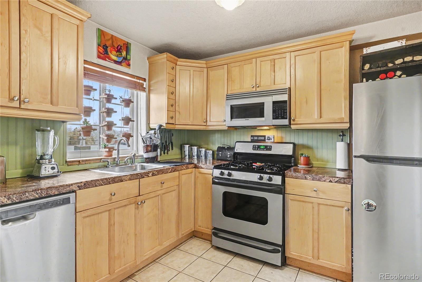 MLS Image #12 for 1481  ash street,denver, Colorado
