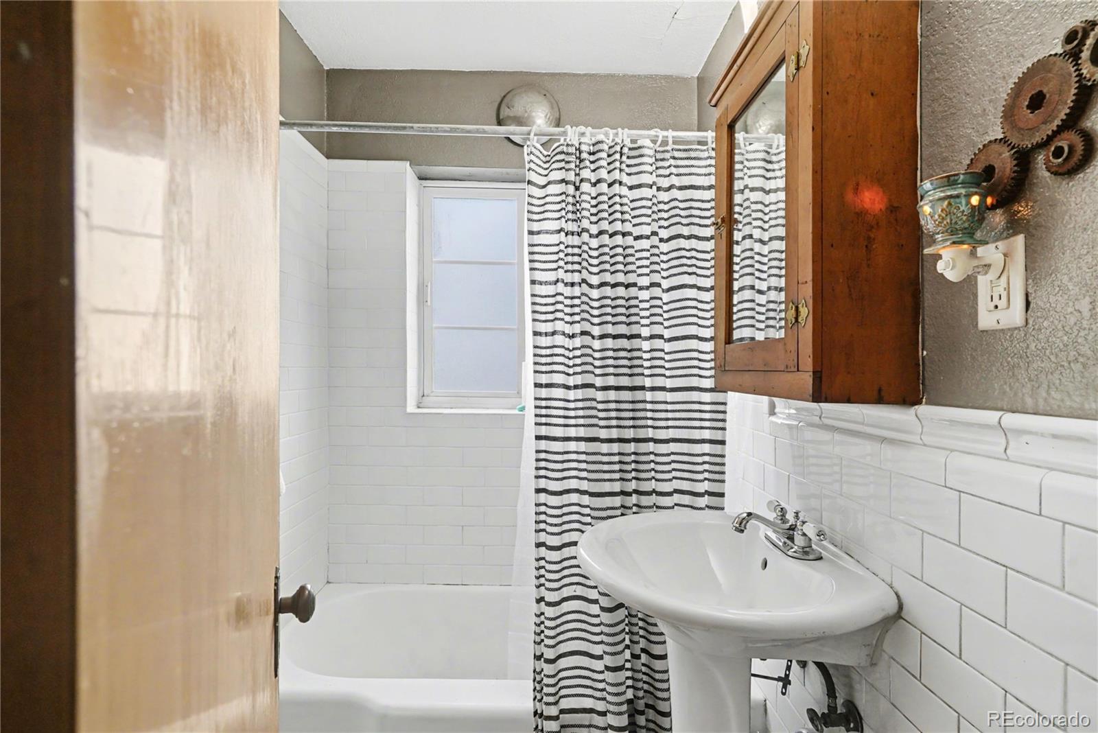 MLS Image #17 for 1481  ash street,denver, Colorado