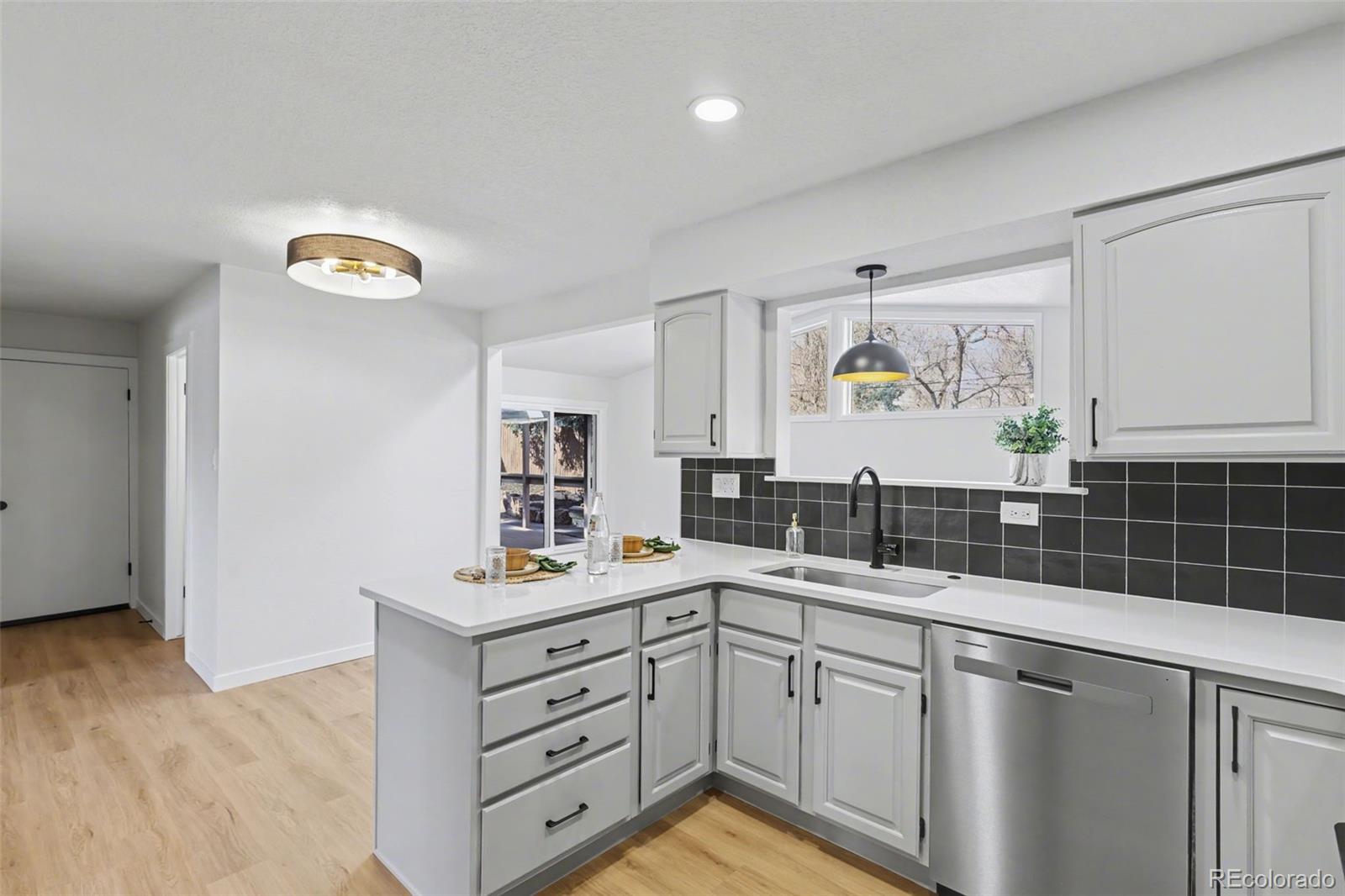 MLS Image #11 for 1002  milky way,colorado springs, Colorado