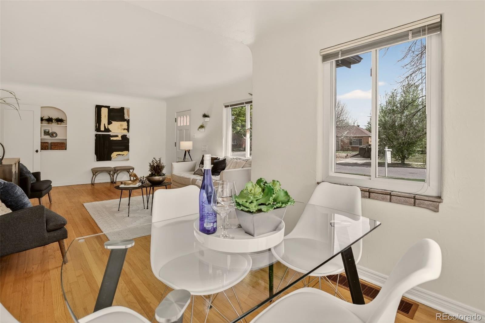 MLS Image #11 for 1381  newport street,denver, Colorado