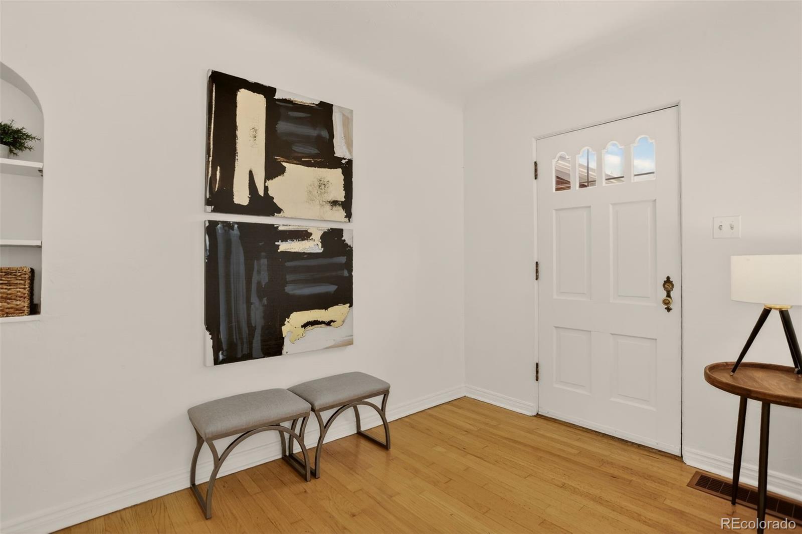 MLS Image #13 for 1381  newport street,denver, Colorado