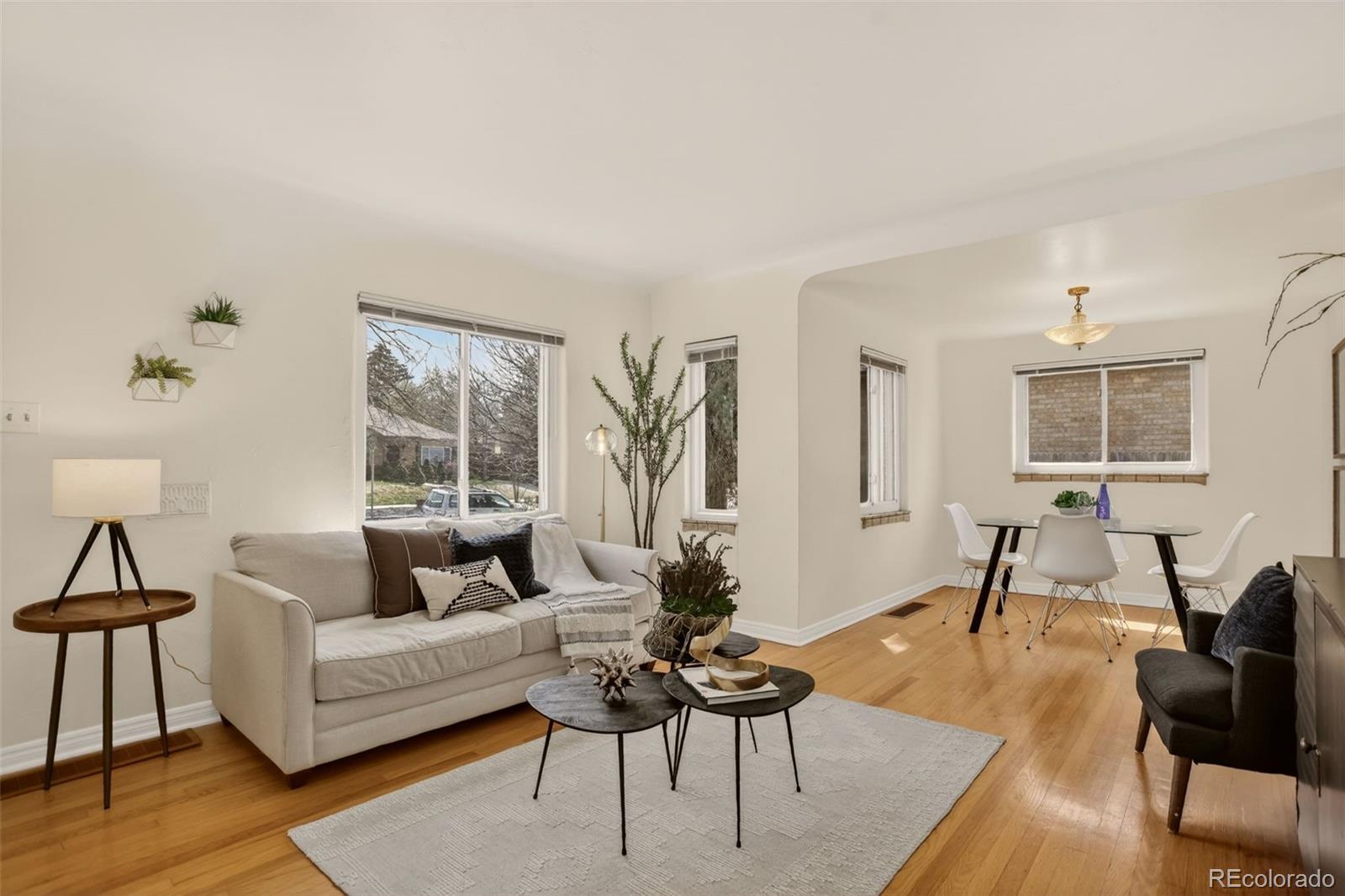 MLS Image #14 for 1381  newport street,denver, Colorado