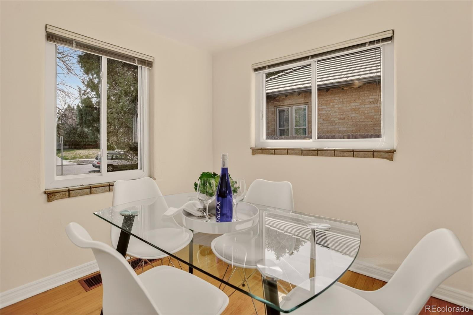 MLS Image #19 for 1381  newport street,denver, Colorado