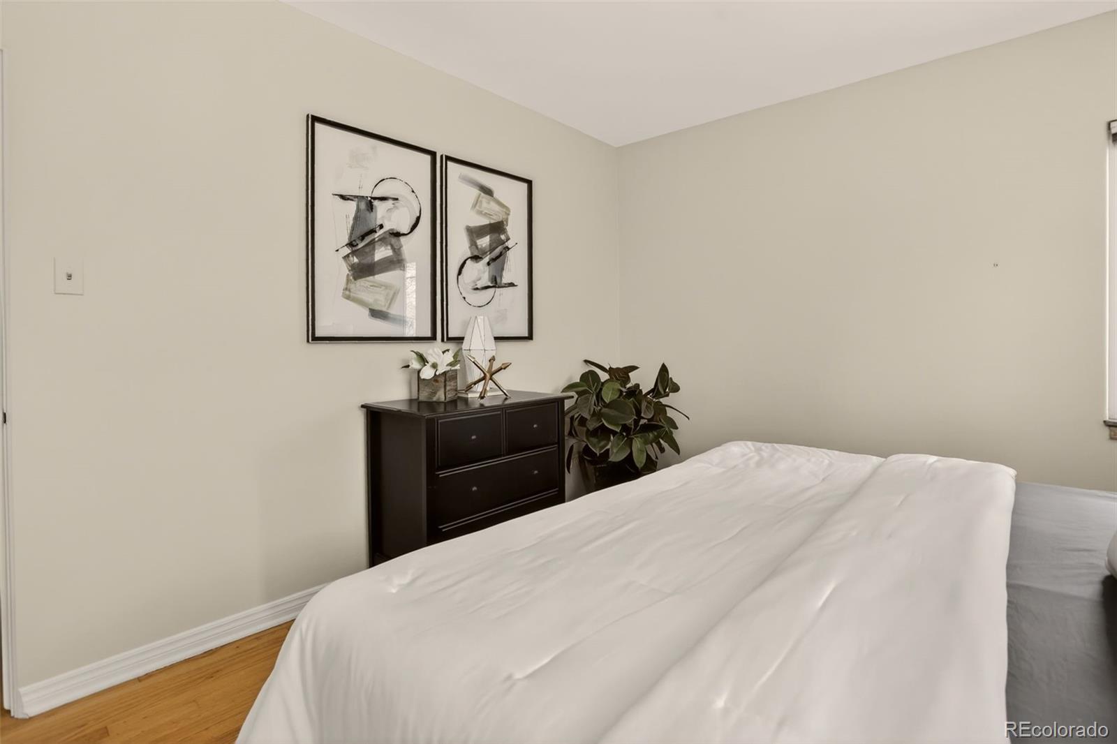 MLS Image #25 for 1381  newport street,denver, Colorado