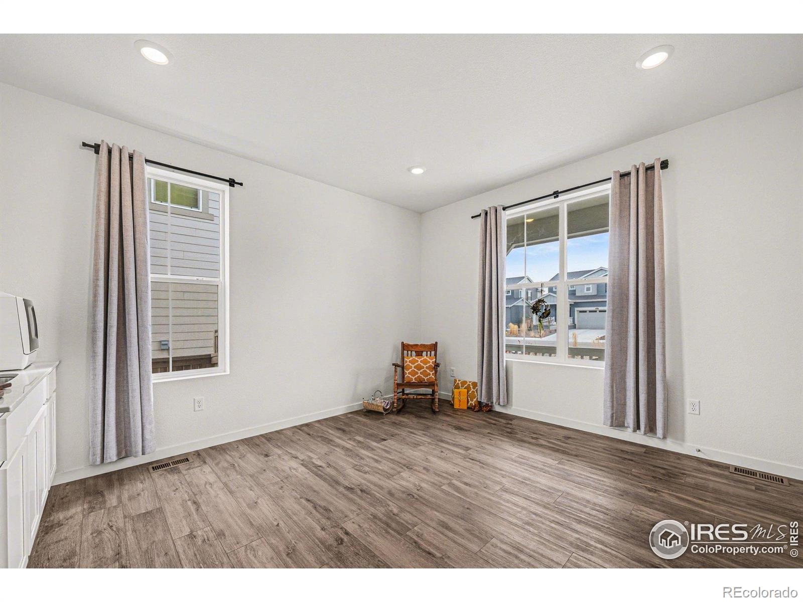 MLS Image #10 for 5548  runge court,timnath, Colorado