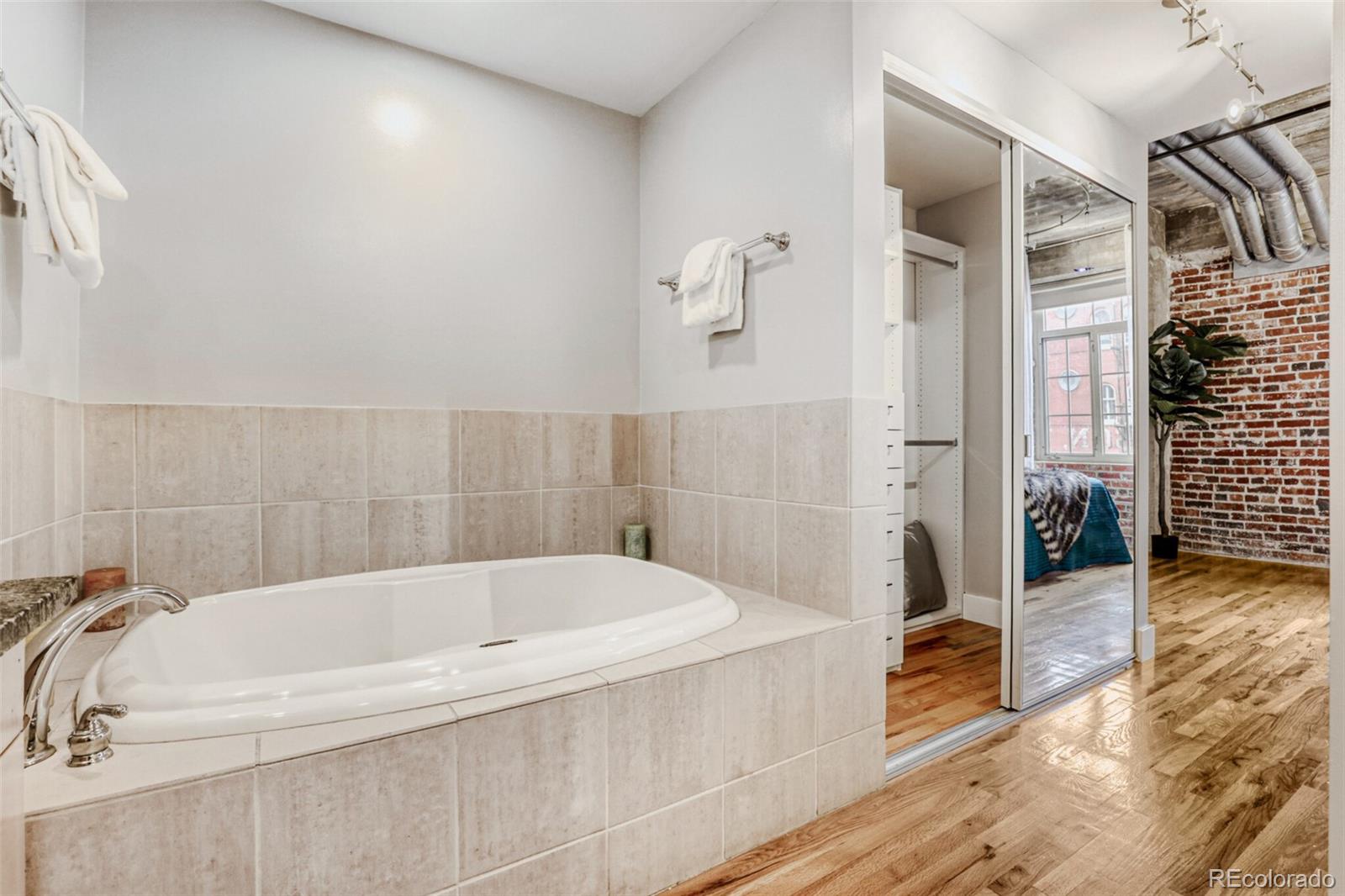 MLS Image #14 for 1449  wynkoop street 506,denver, Colorado