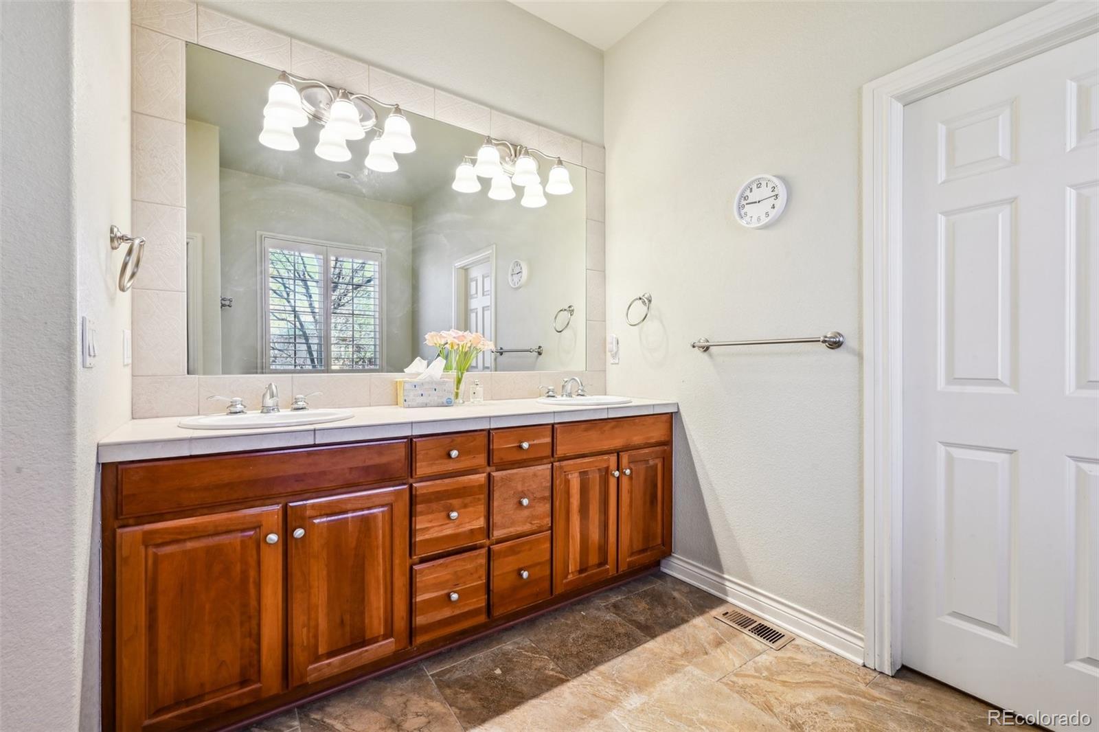 MLS Image #23 for 13901 e saratoga place,aurora, Colorado