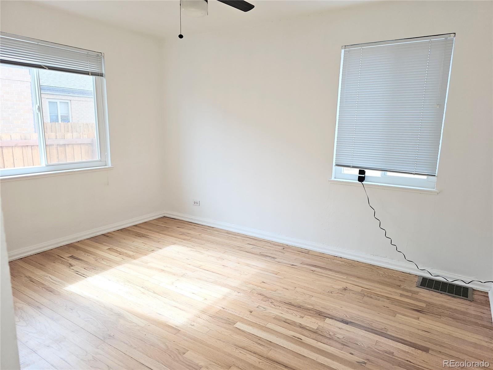 MLS Image #6 for 1543 n willow street,denver, Colorado