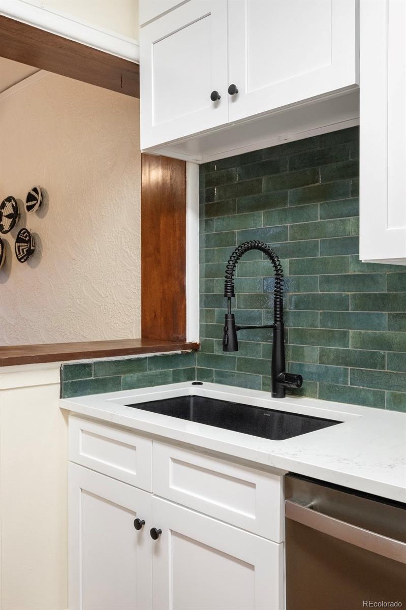 MLS Image #20 for 963 n logan street,denver, Colorado