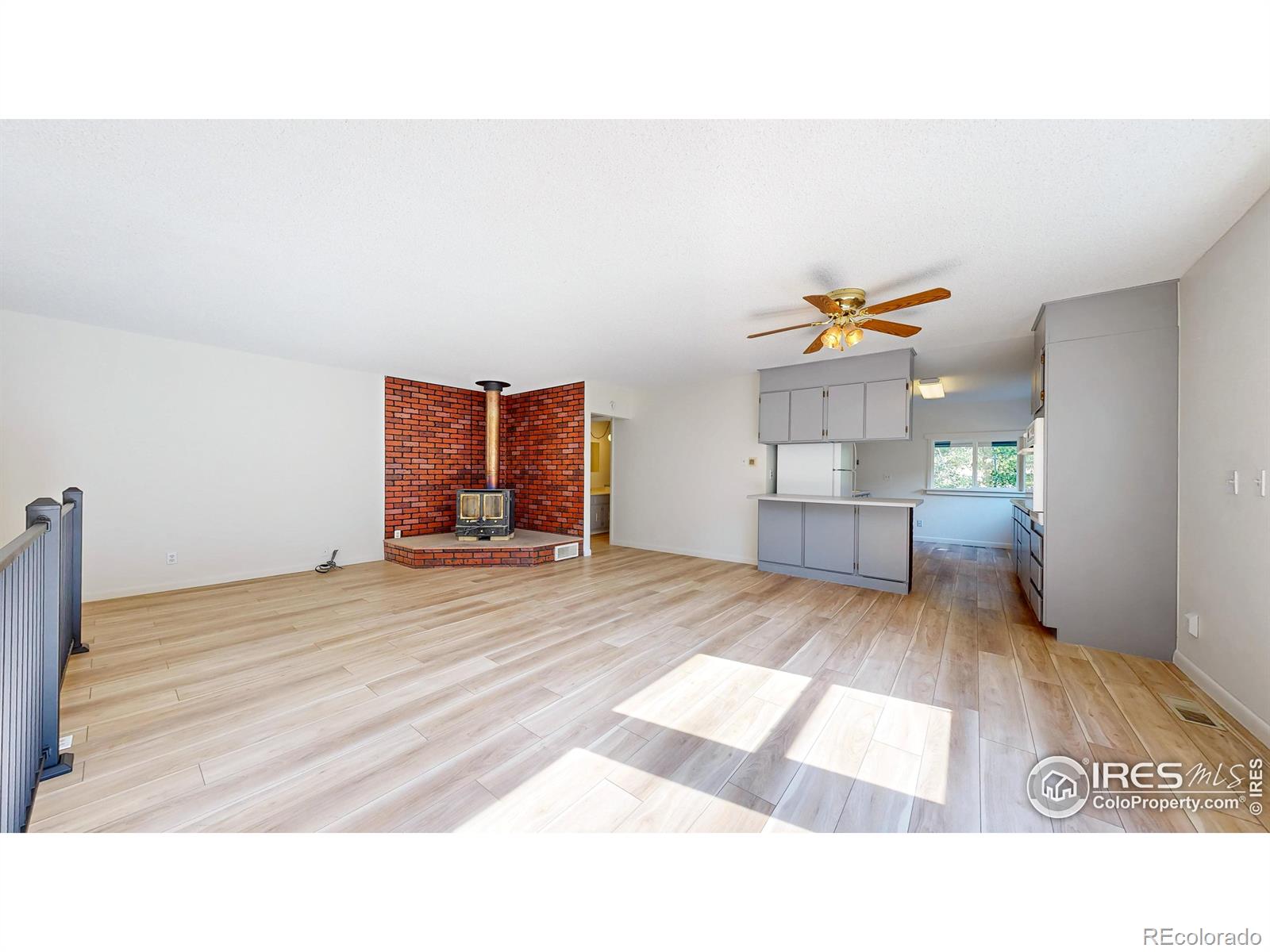 MLS Image #3 for 163  west creek road,glen haven, Colorado