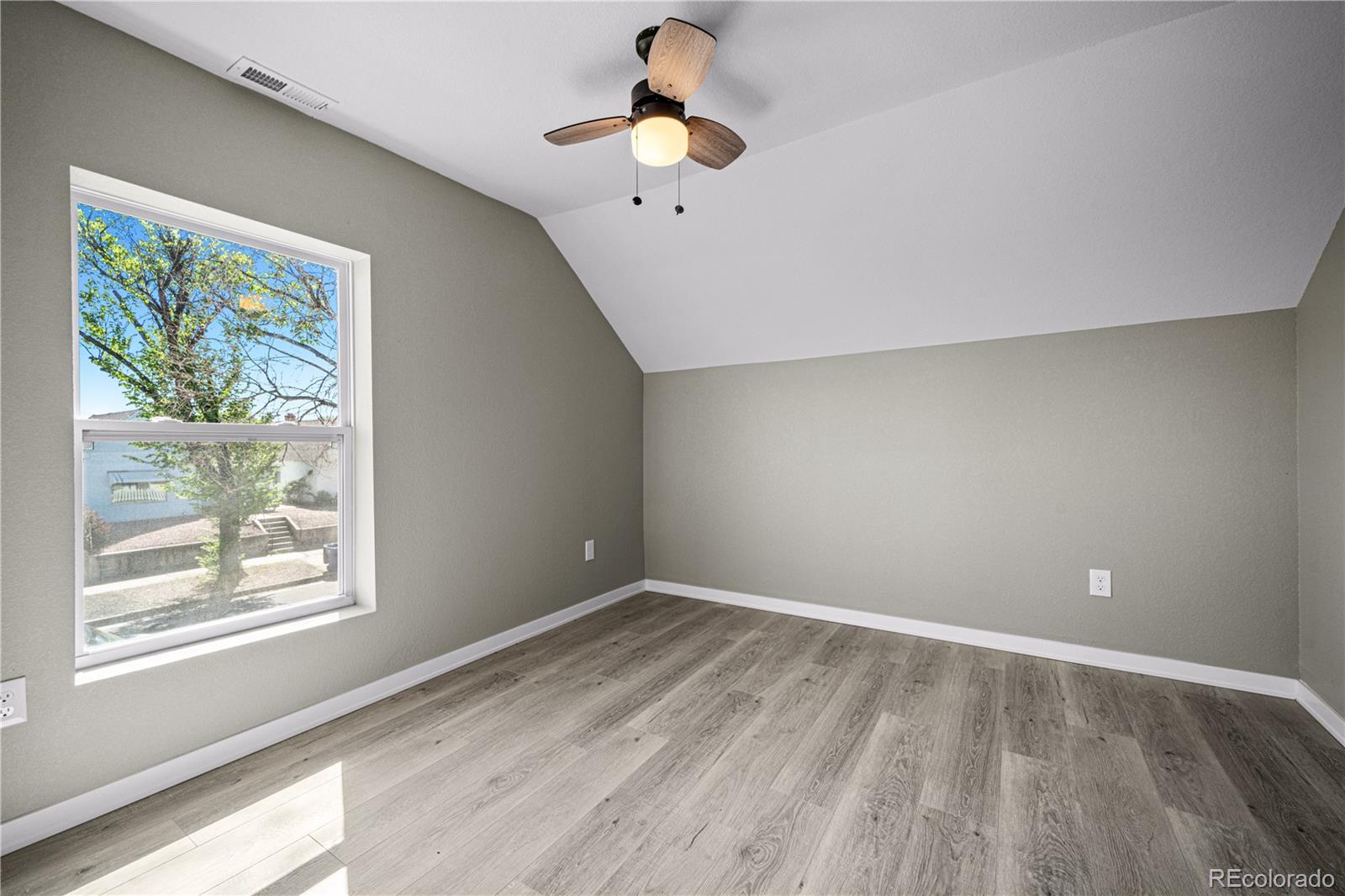 MLS Image #17 for 937  elm street,pueblo, Colorado