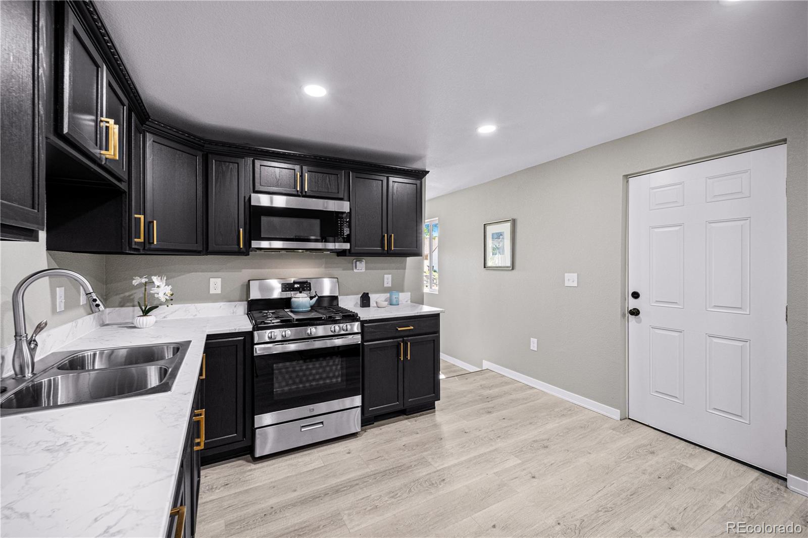 MLS Image #8 for 937  elm street,pueblo, Colorado