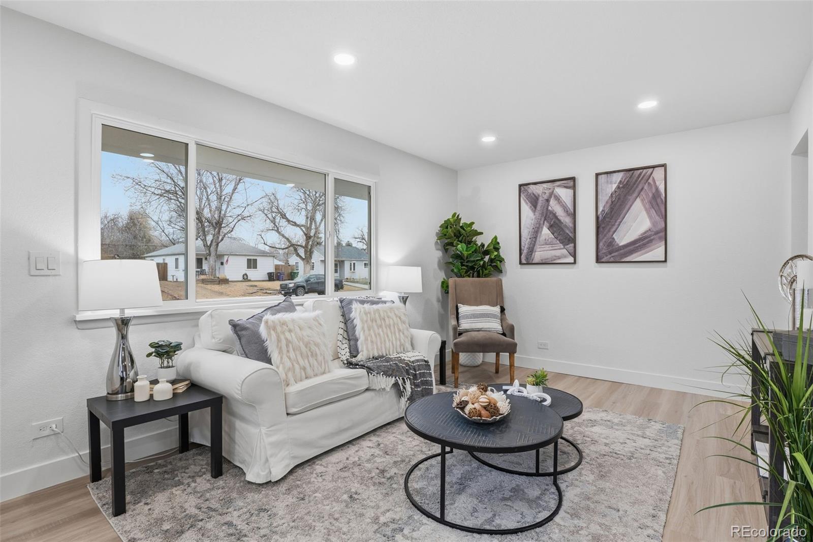 MLS Image #11 for 2280 s knox court,denver, Colorado