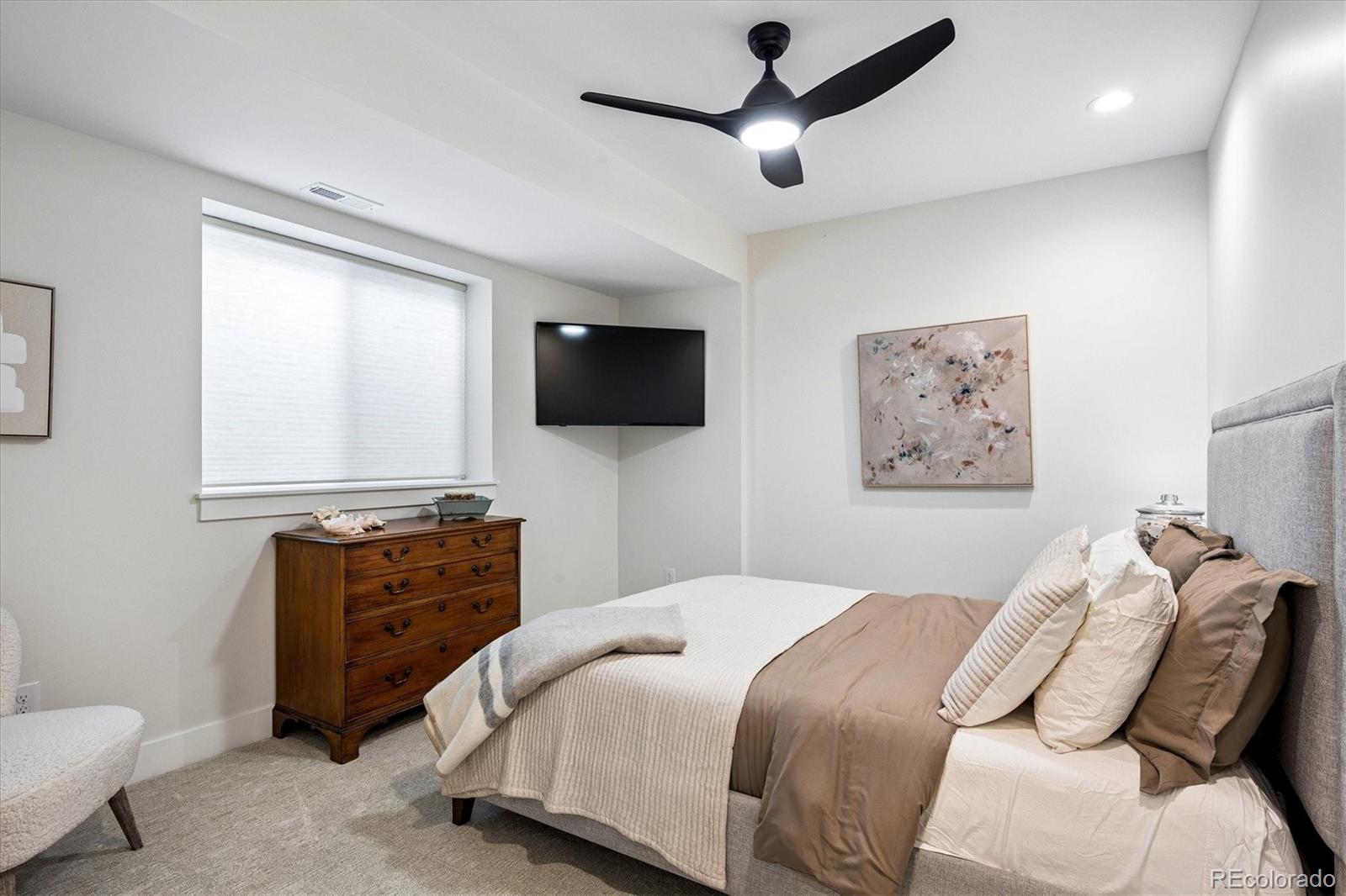 MLS Image #33 for 1603 s elm street,denver, Colorado