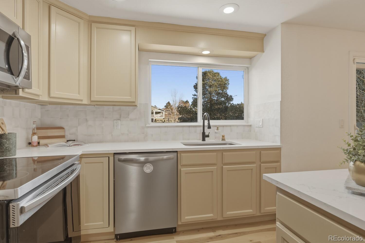 MLS Image #14 for 4348 s atchison circle,aurora, Colorado