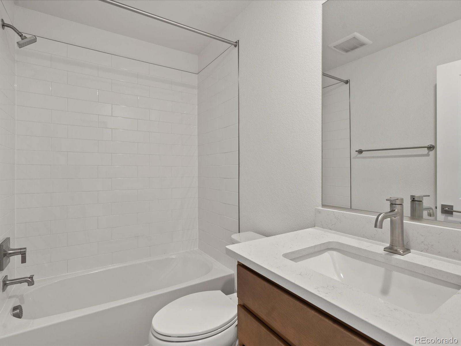 MLS Image #23 for 2060 s holly street 2,denver, Colorado