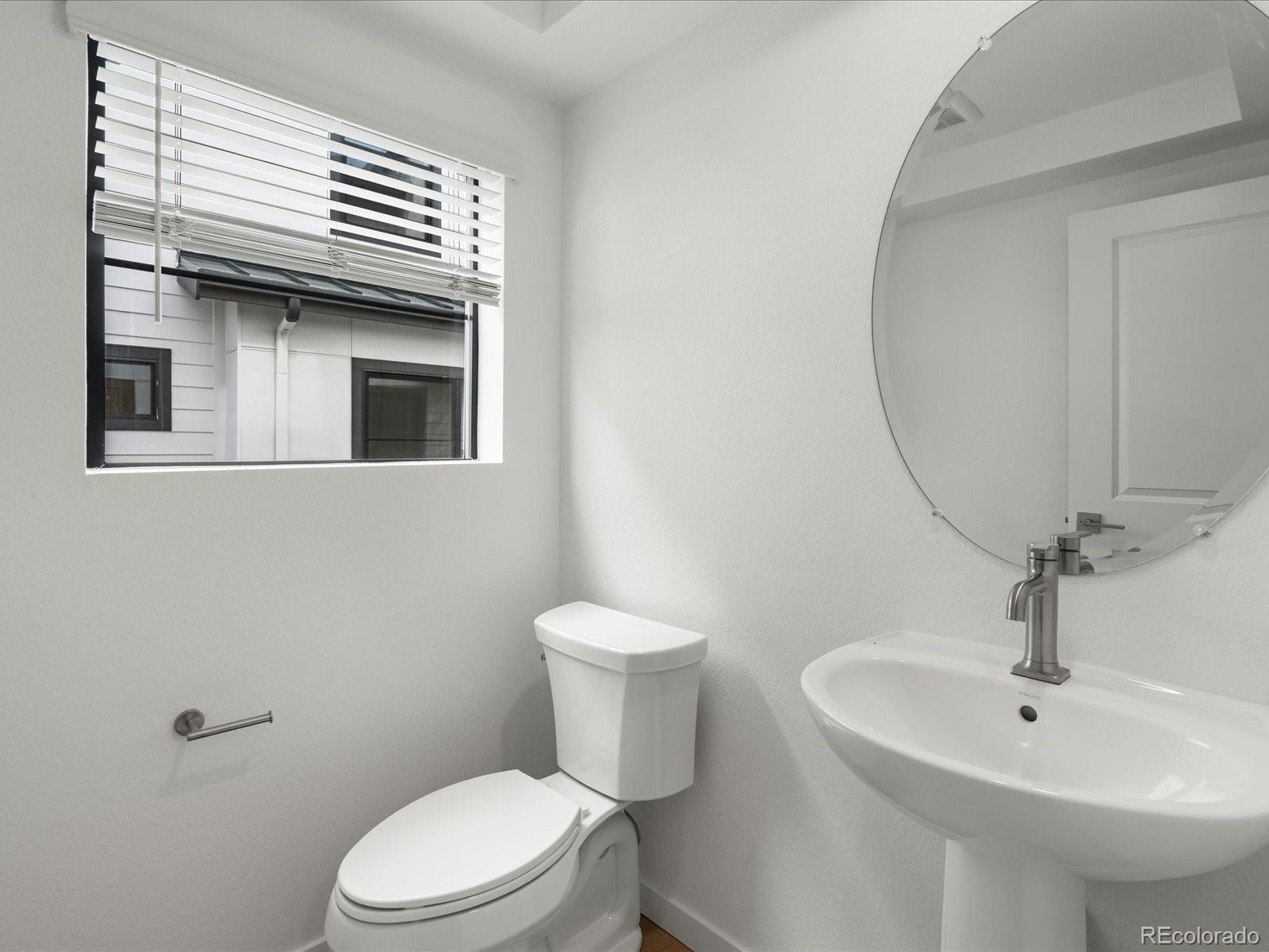 MLS Image #24 for 2060 s holly street 2,denver, Colorado